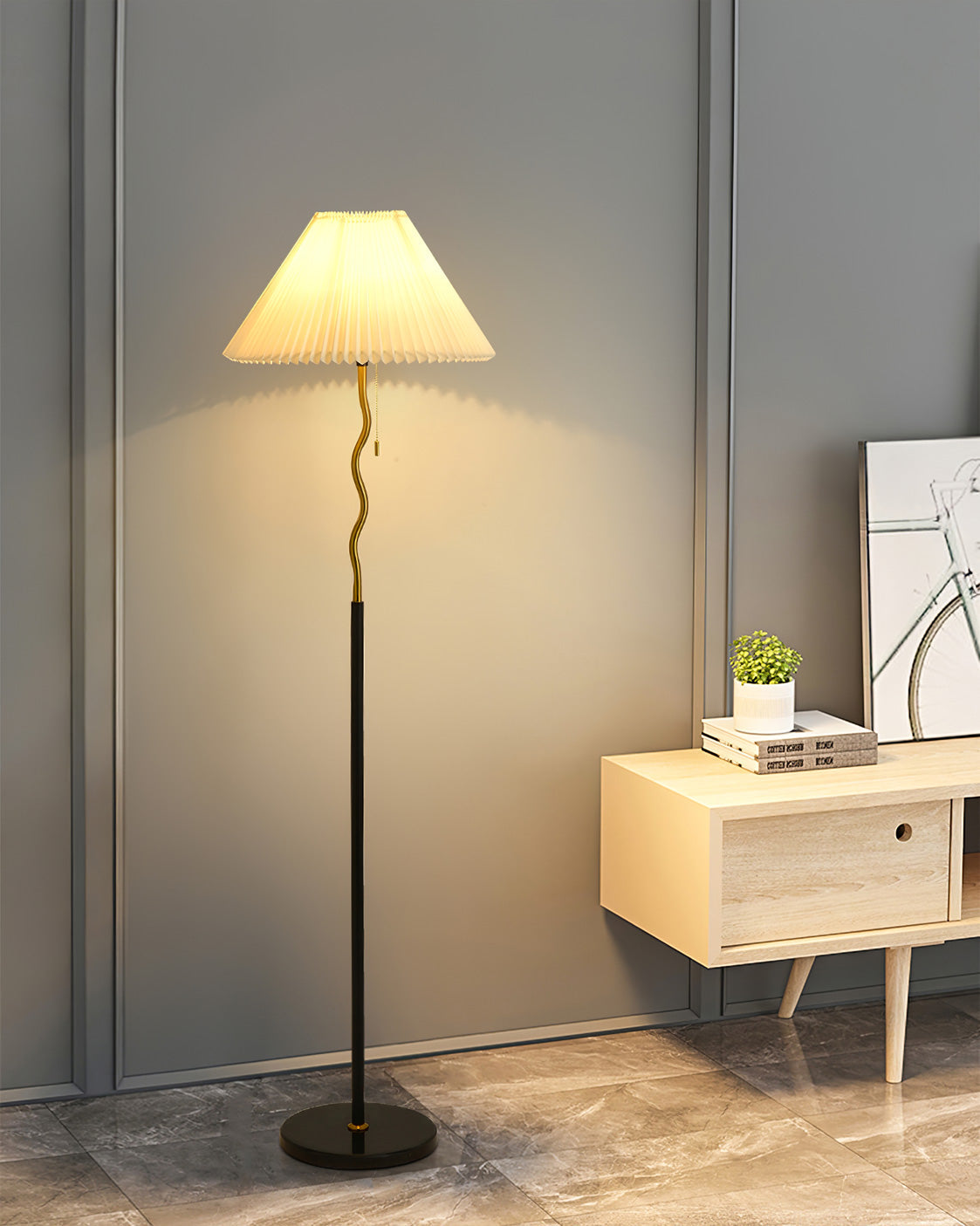 VANDERBILT MID-CENTURY TAPERED LAMP