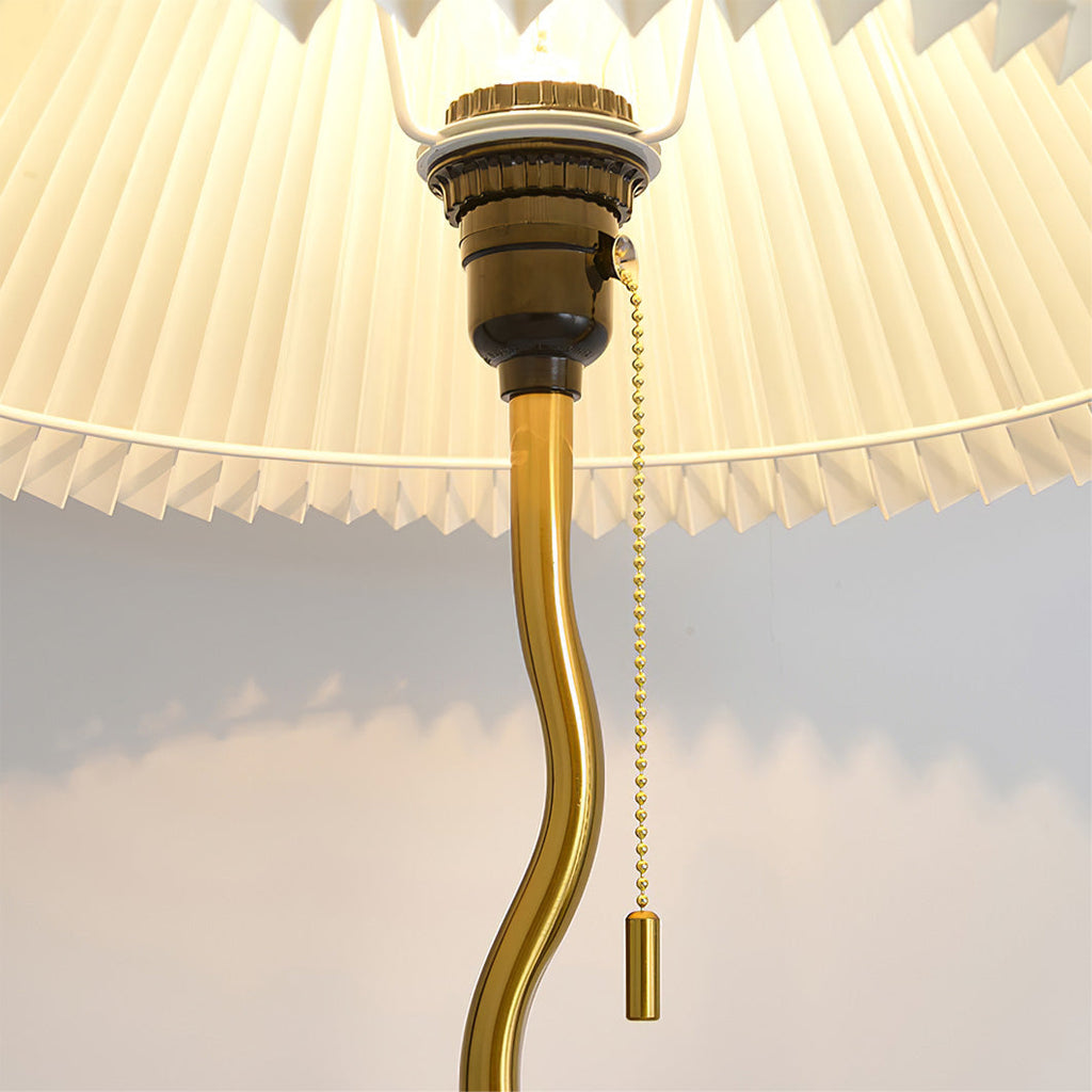 VANDERBILT MID-CENTURY TAPERED LAMP