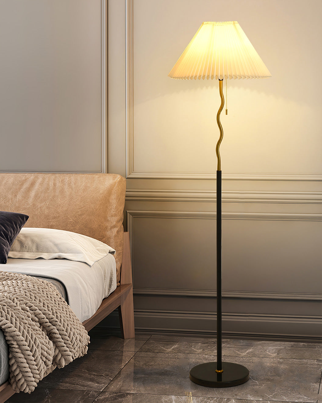 VANDERBILT MID-CENTURY TAPERED LAMP