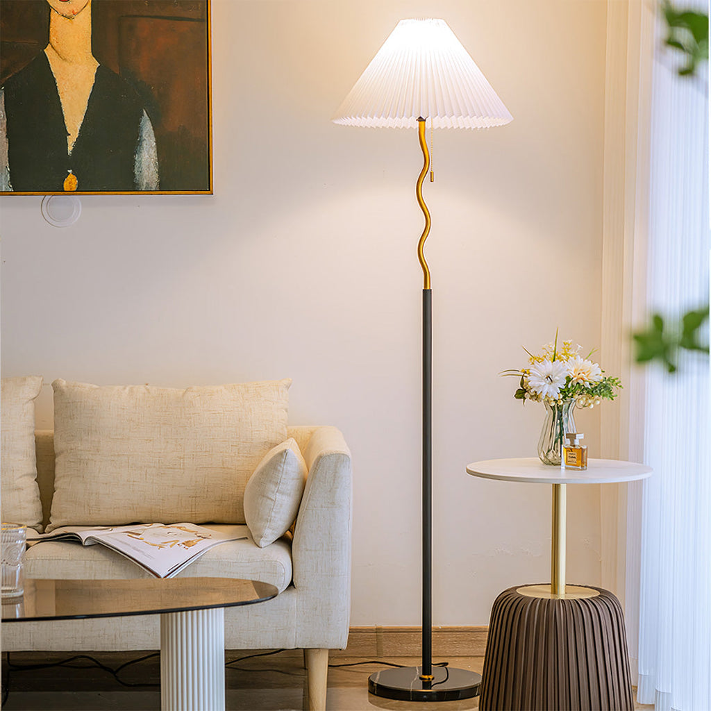 VANDERBILT MID-CENTURY TAPERED LAMP