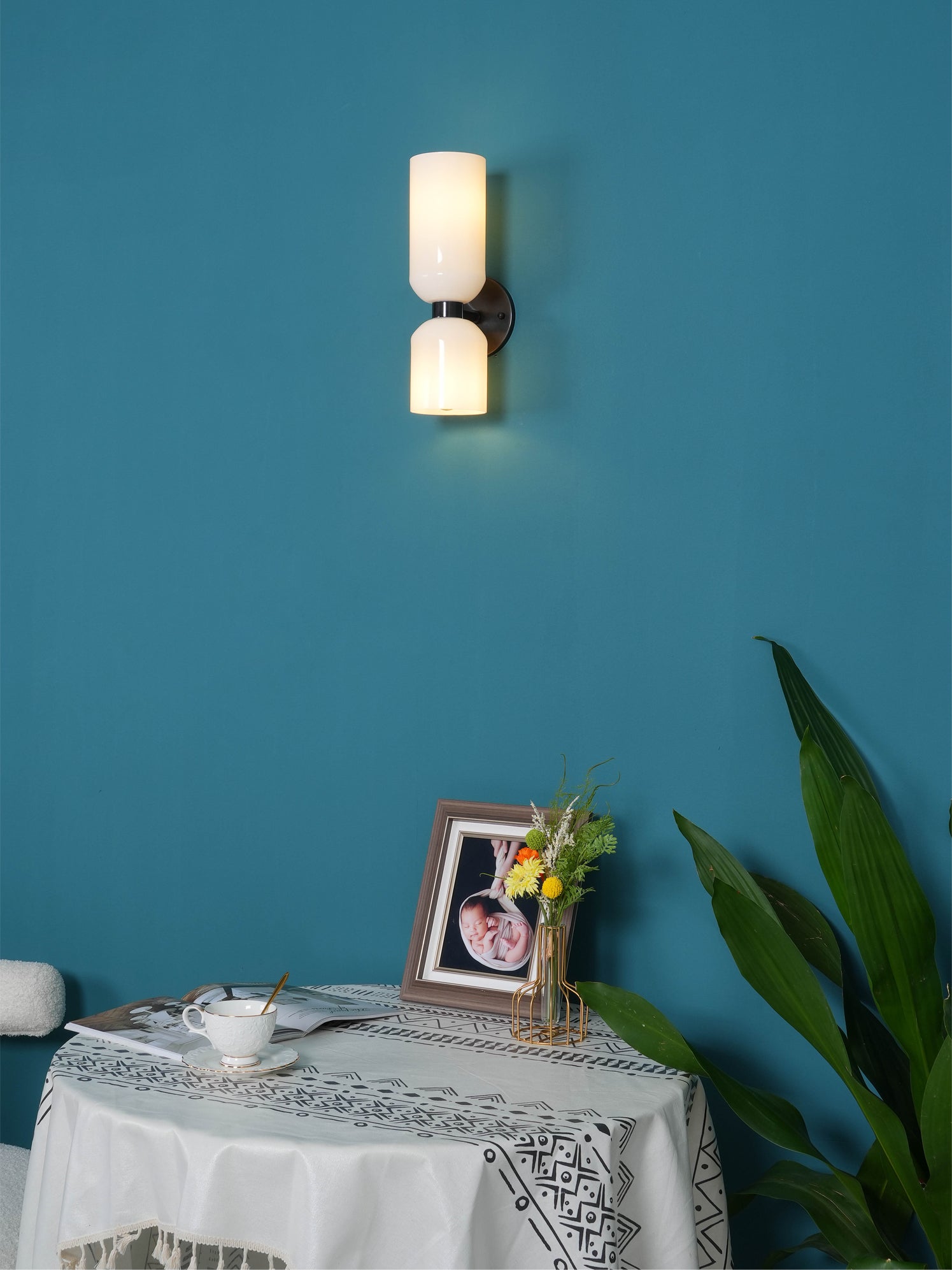 VANDERBILT ARTISANAL GLASS WALL SCONCE