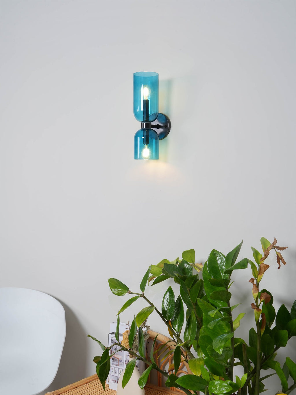 VANDERBILT ARTISANAL GLASS WALL SCONCE