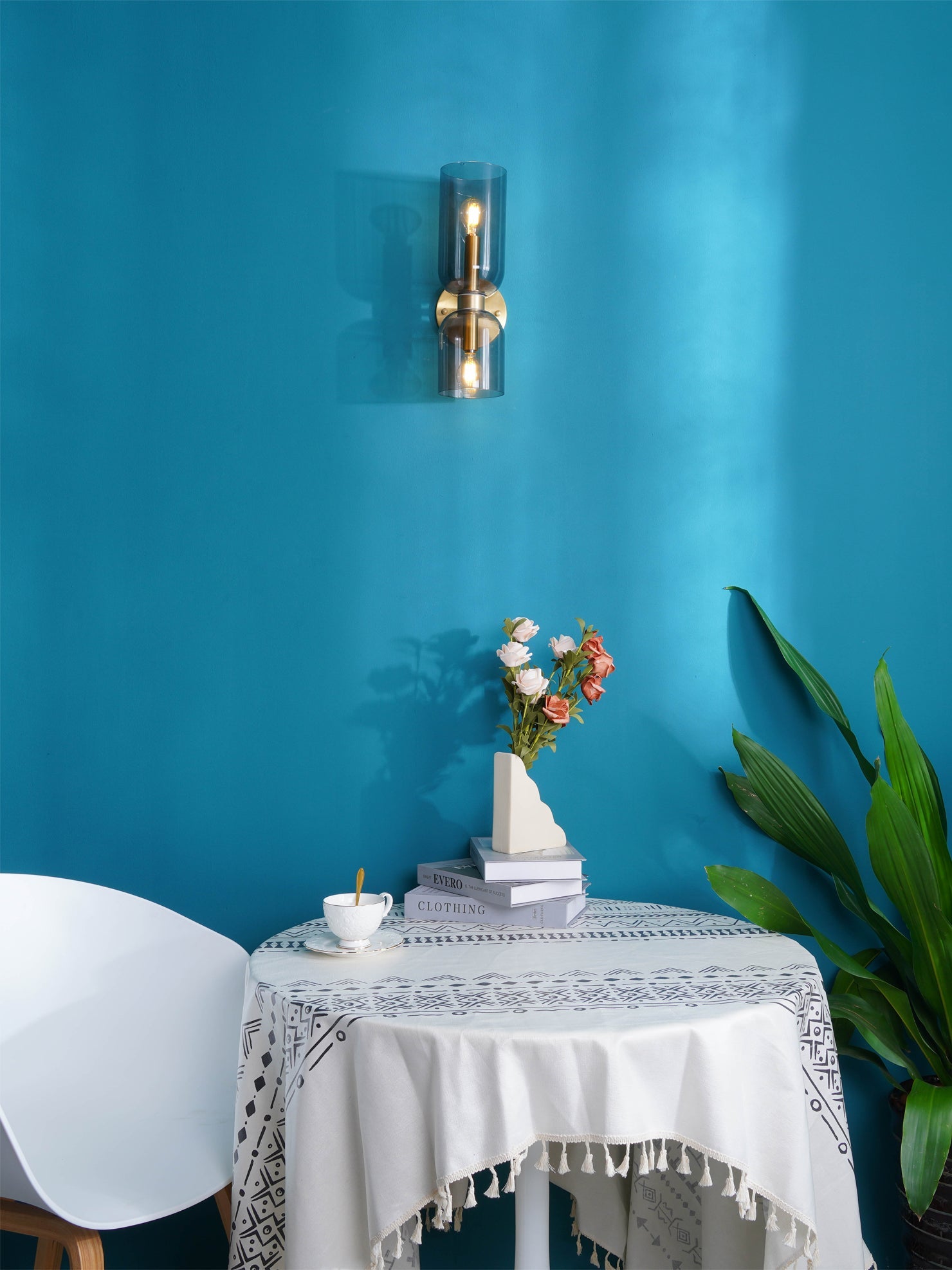 VANDERBILT ARTISANAL GLASS WALL SCONCE