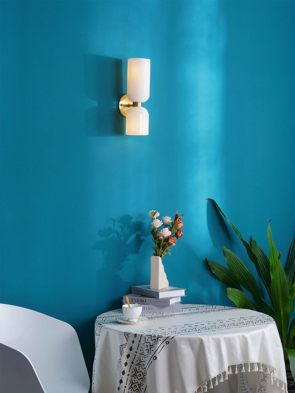 VANDERBILT ARTISANAL GLASS WALL SCONCE