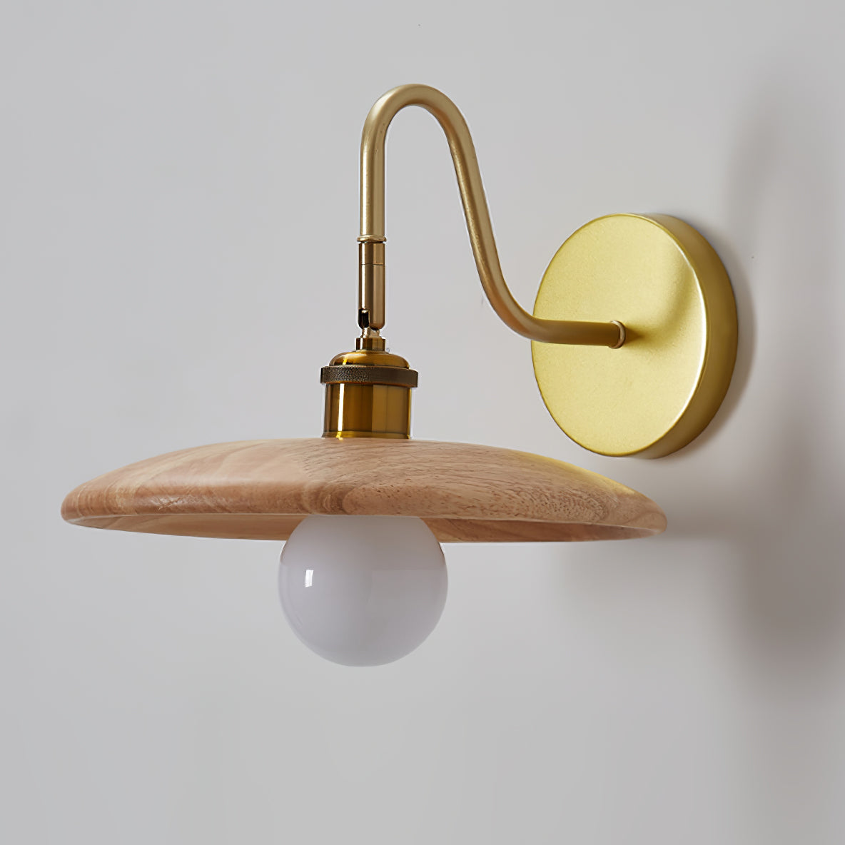 FENWICK VINTAGE BRASS WALL SCONCE