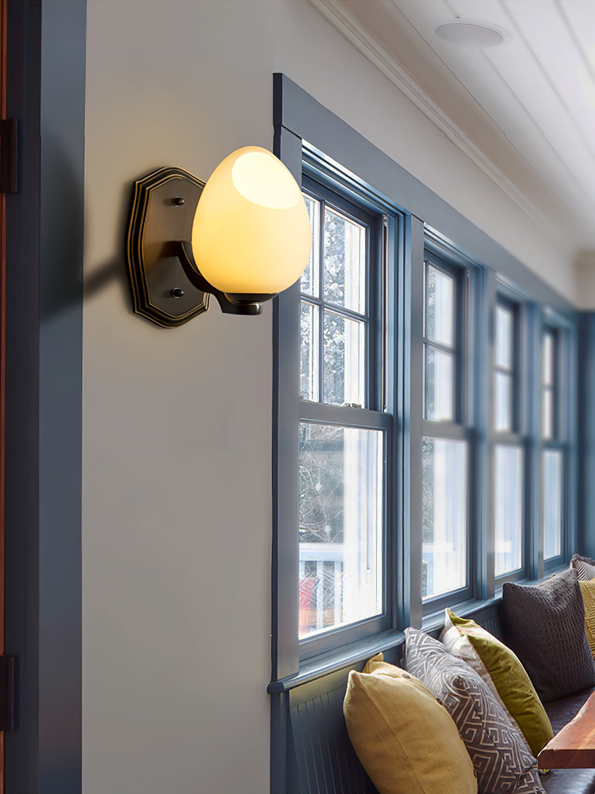 CHERWELL EGG-SHAPED WALL SCONCE