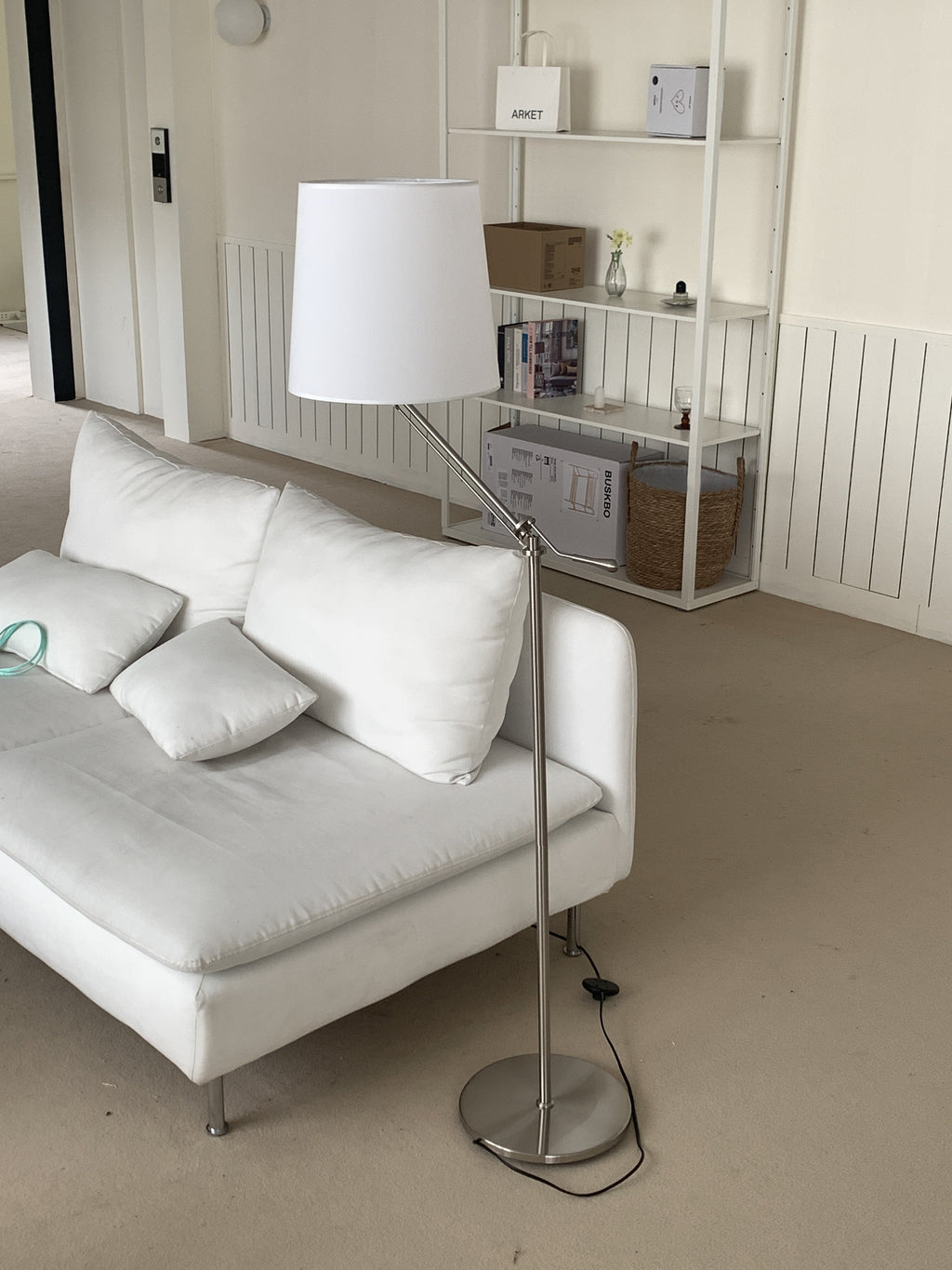VANDERBILT TAPERED SILK SHADE FLOOR LIGHT
