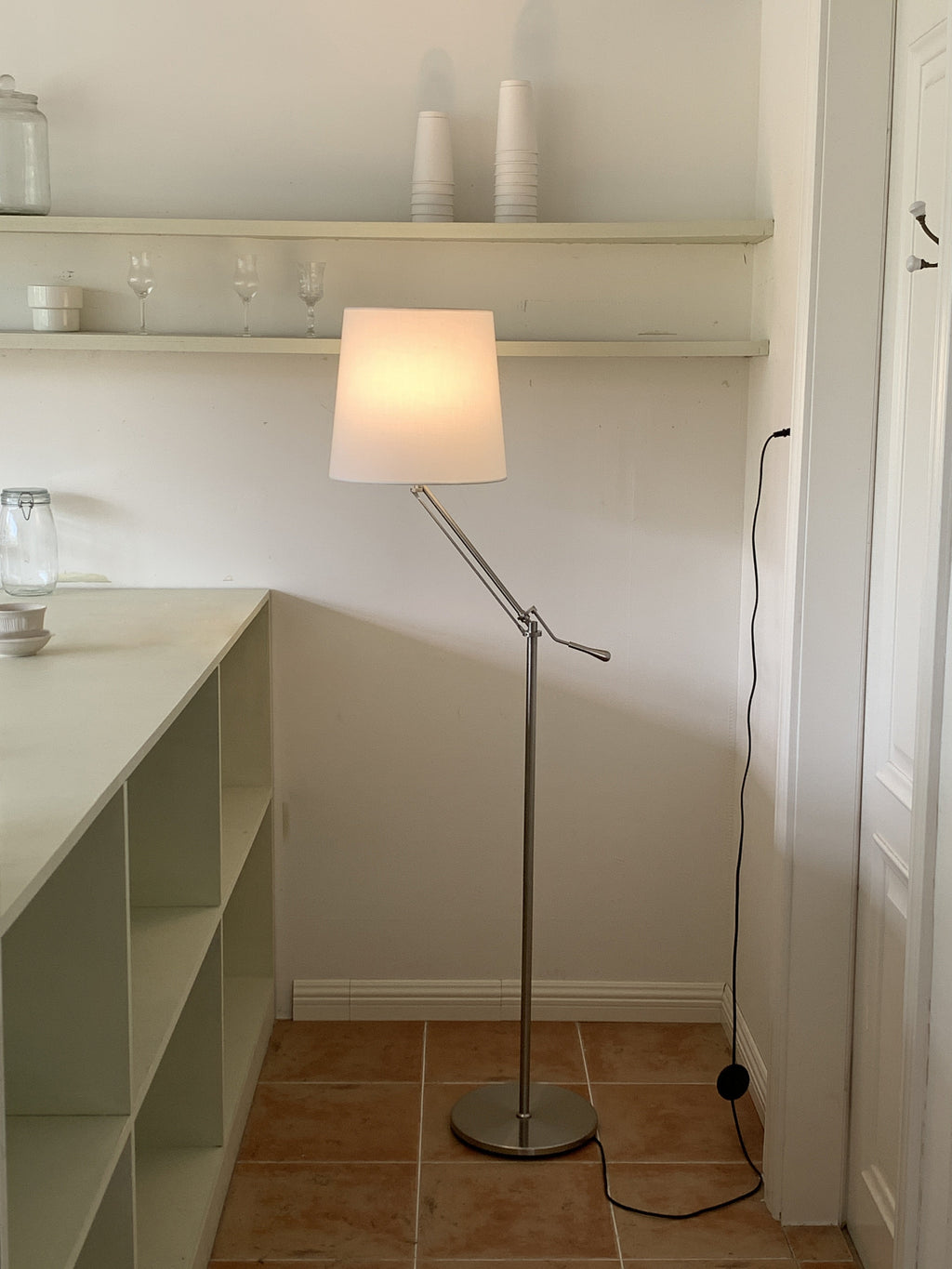 VANDERBILT TAPERED SILK SHADE FLOOR LIGHT