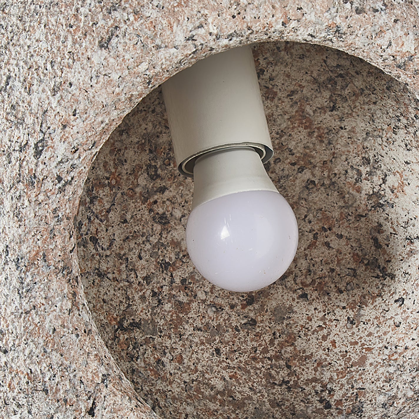 BRAMBLETON HANGING GLASS ILLUMINATOR