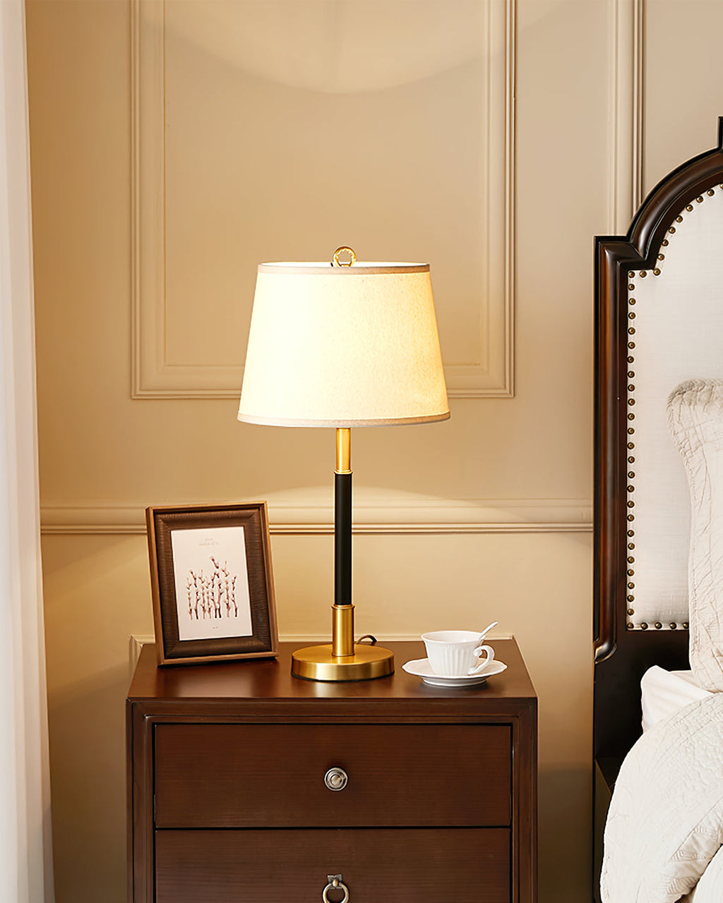 WINTHROP VINTAGE BRASS LANTERN TABLE LIGHT