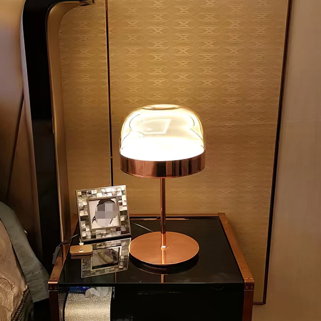 WINDSOR RADIANCE MODERN DESK LAMP