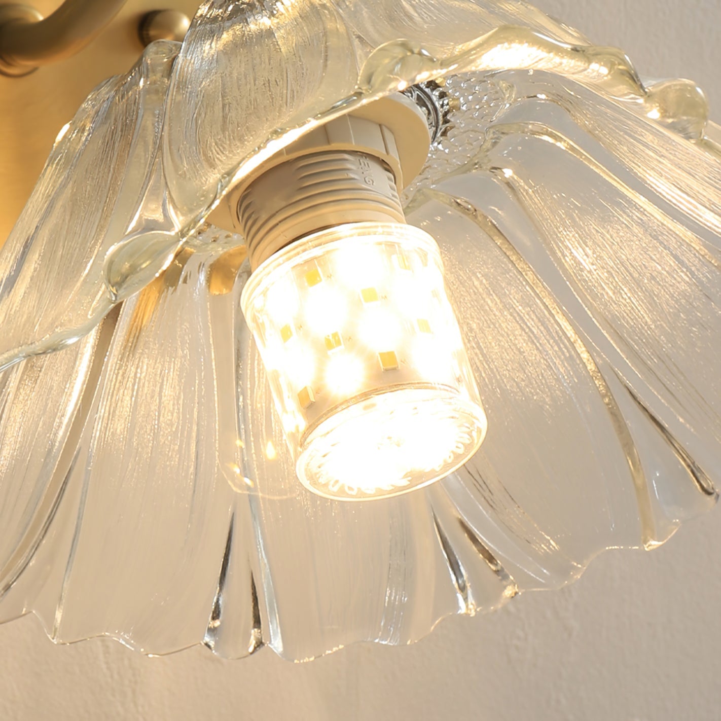 WINTHORPE GLEAMING WALL SCONCE