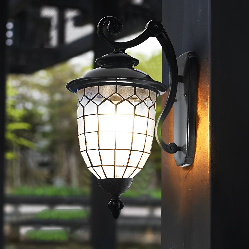 WINDSOR WATERPROOF WALL LANTERN, VINTAGE EUROPEAN DESIGN
