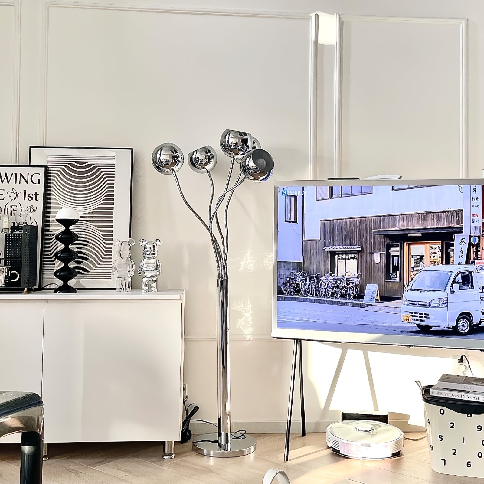 ORENDA VISIONARY SPHERE FLOOR LIGHT