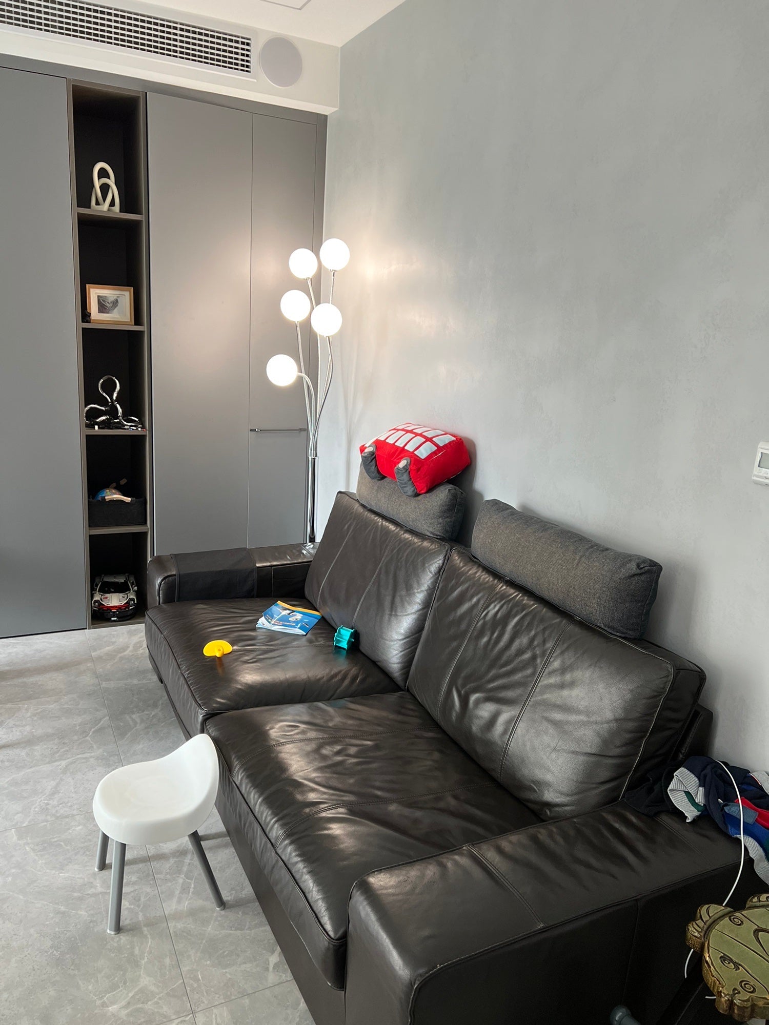 ORENDA VISIONARY SPHERE FLOOR LIGHT