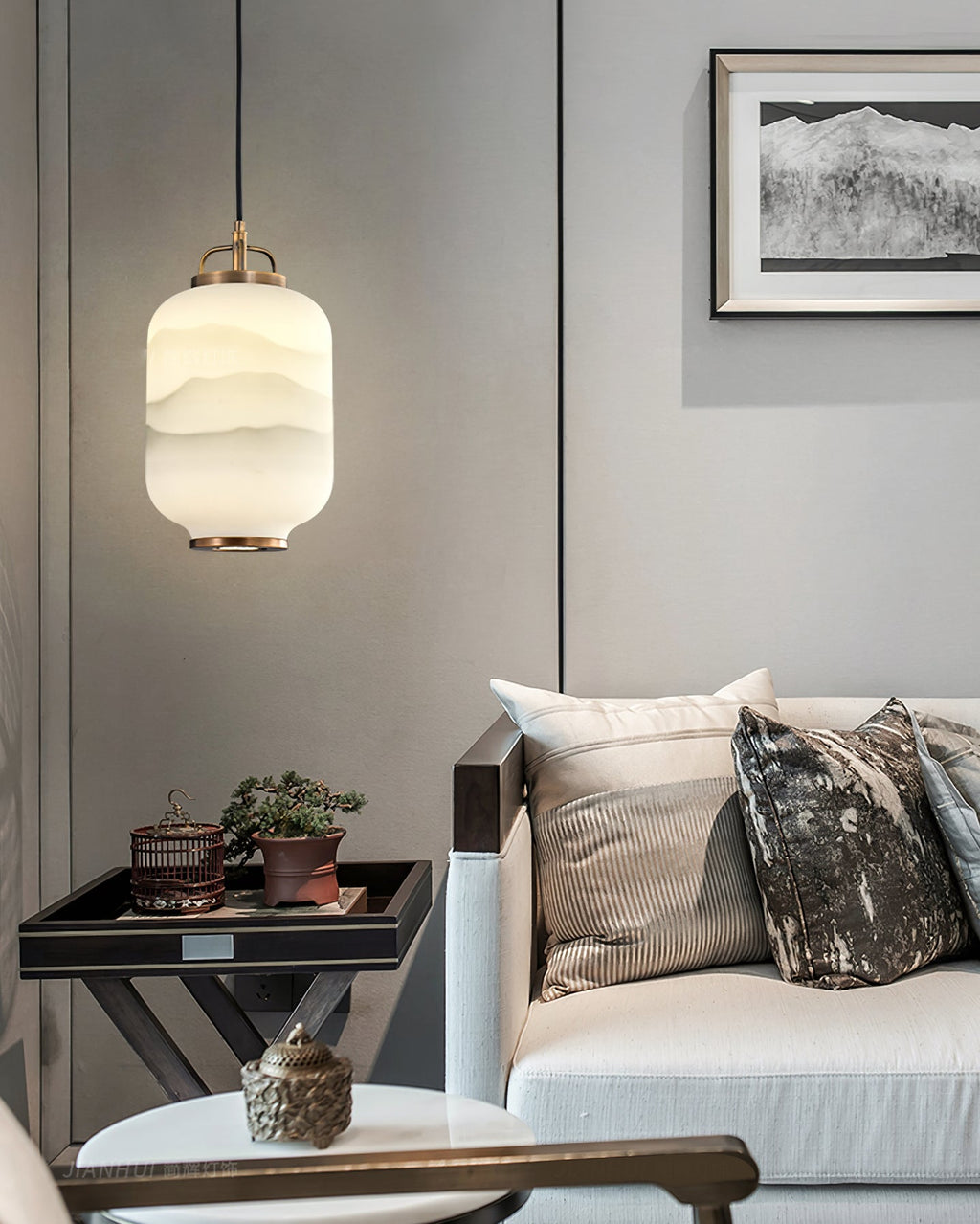 CHARLESTON HEIGHTS MINIATURE GLASS HANGING LANTERN
