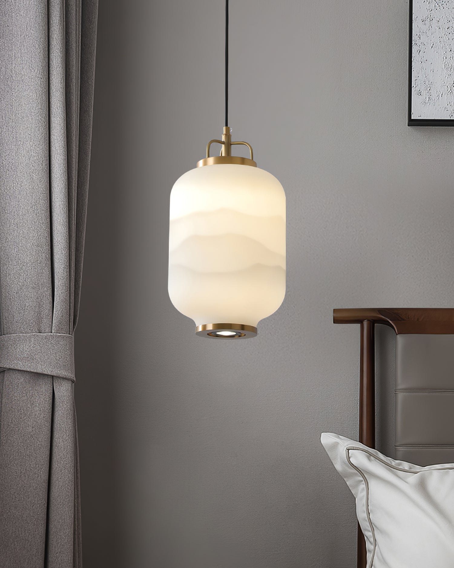 CHARLESTON HEIGHTS MINIATURE GLASS HANGING LANTERN