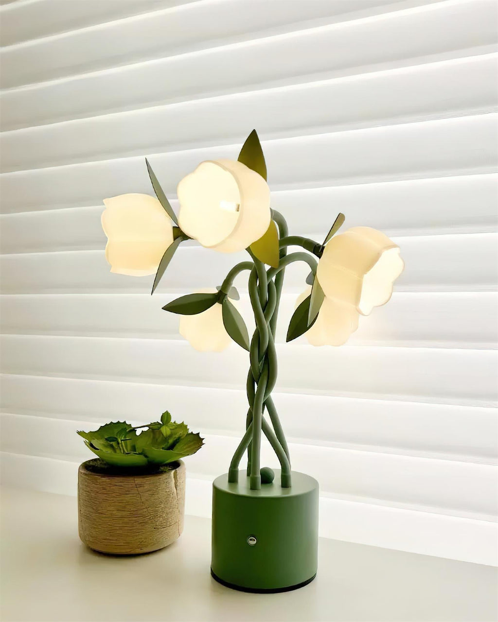 VERITY BOTANICAL ILLUMINATION LAMP