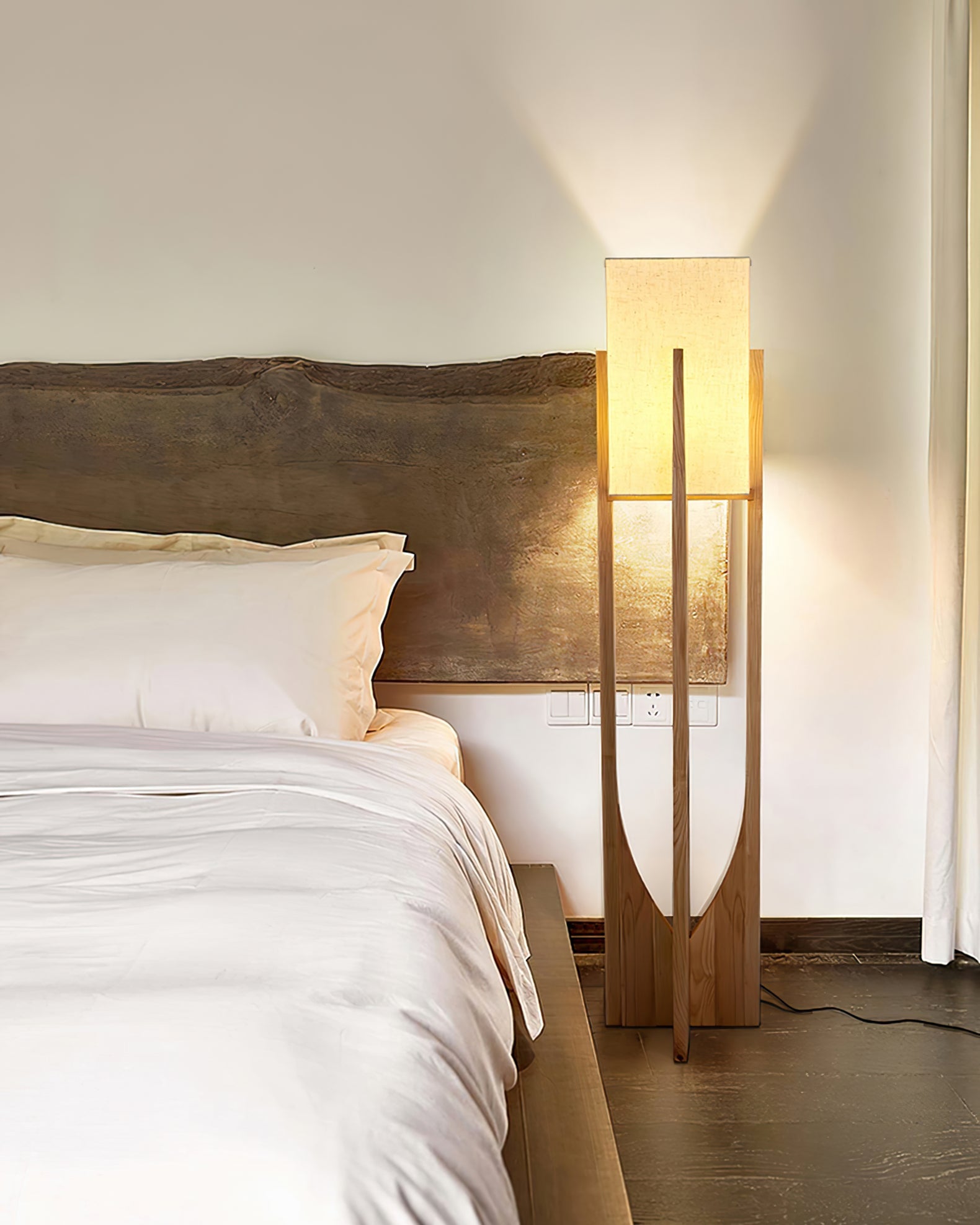 Winchester Willow Arc Lamp