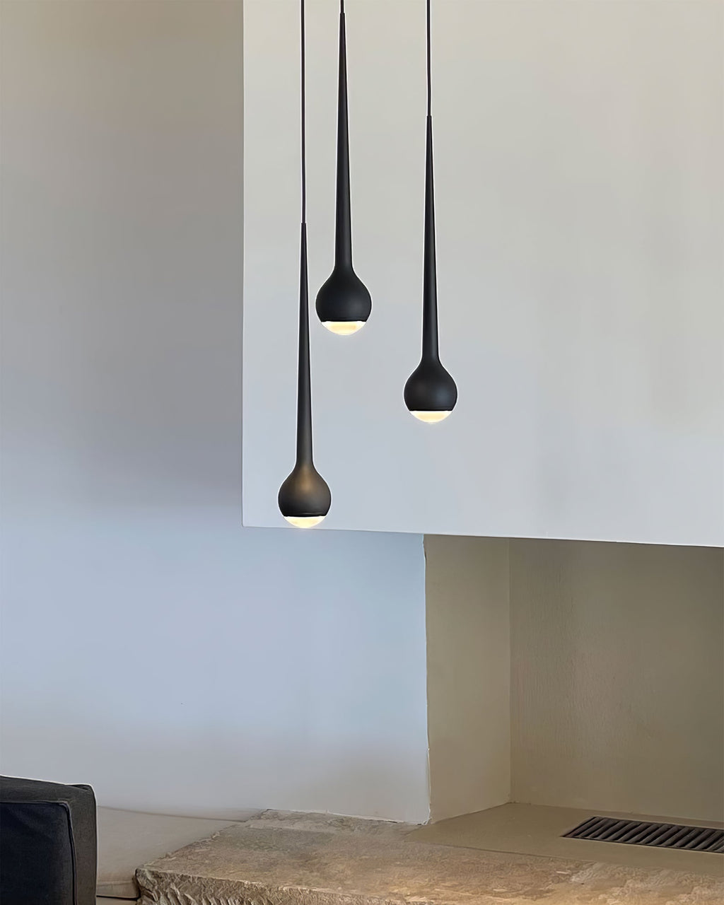 RAVENSCROFT DRAPED GLASS HANGING LANTERN