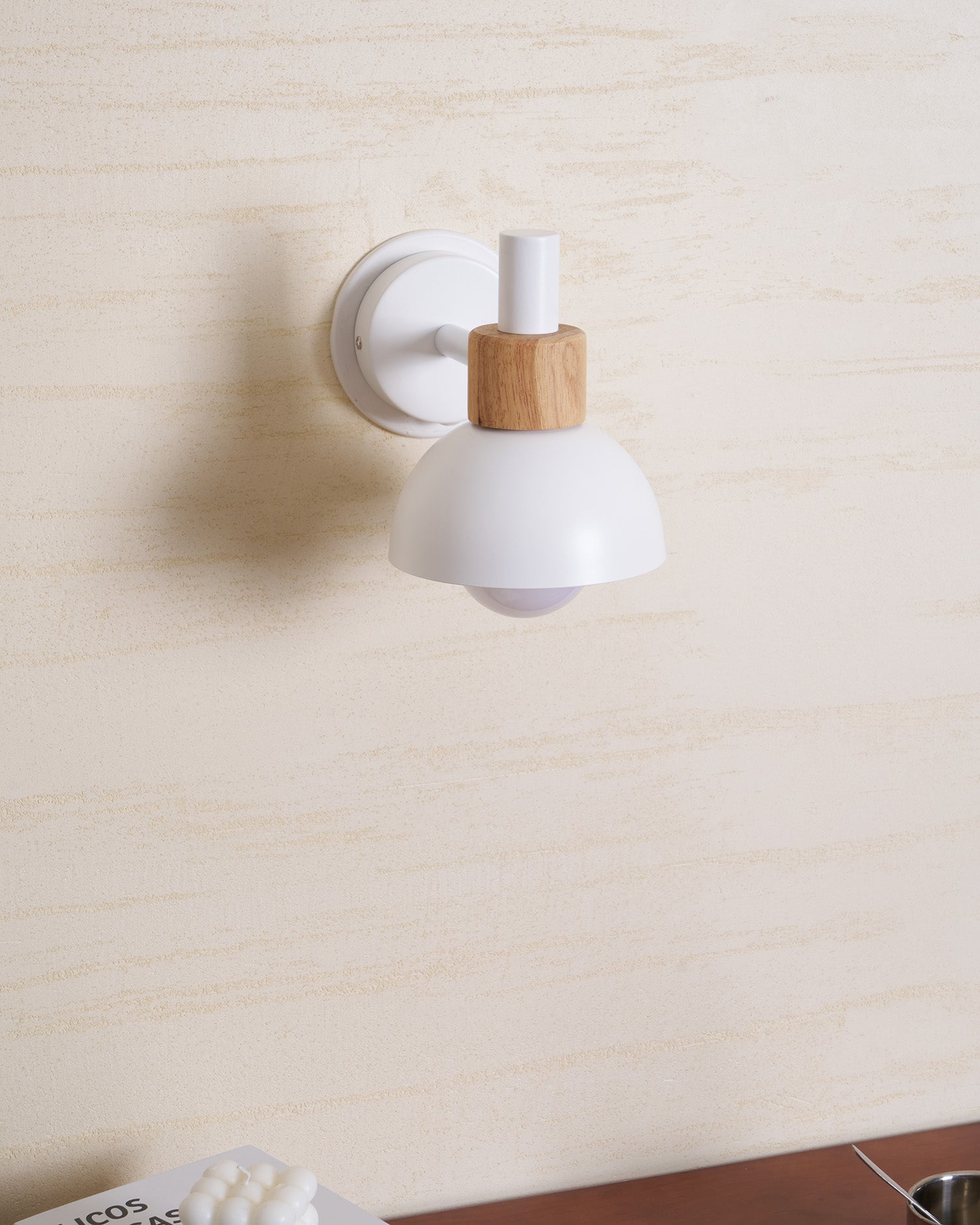 BRAMBLETON AMBER GLOW WALL SCONCE