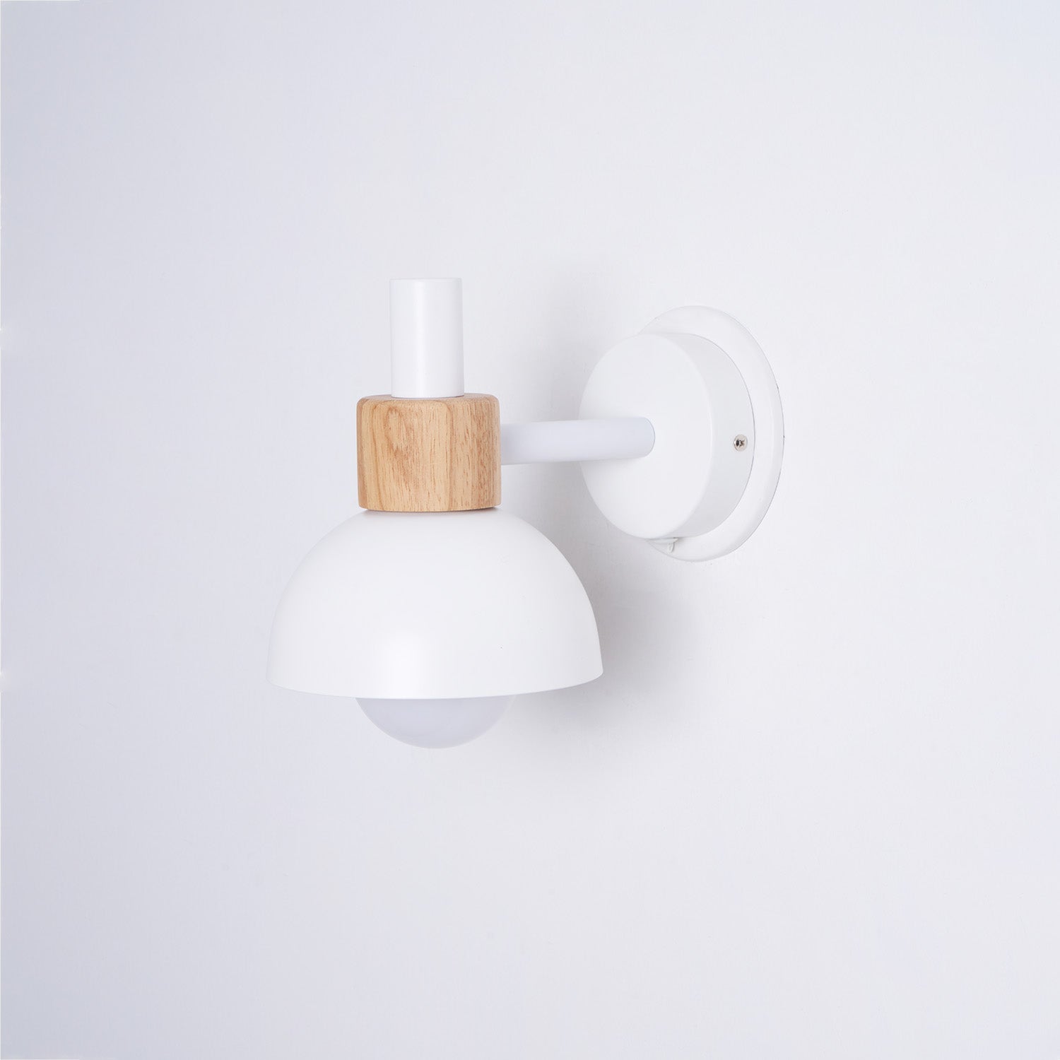 BRAMBLETON AMBER GLOW WALL SCONCE
