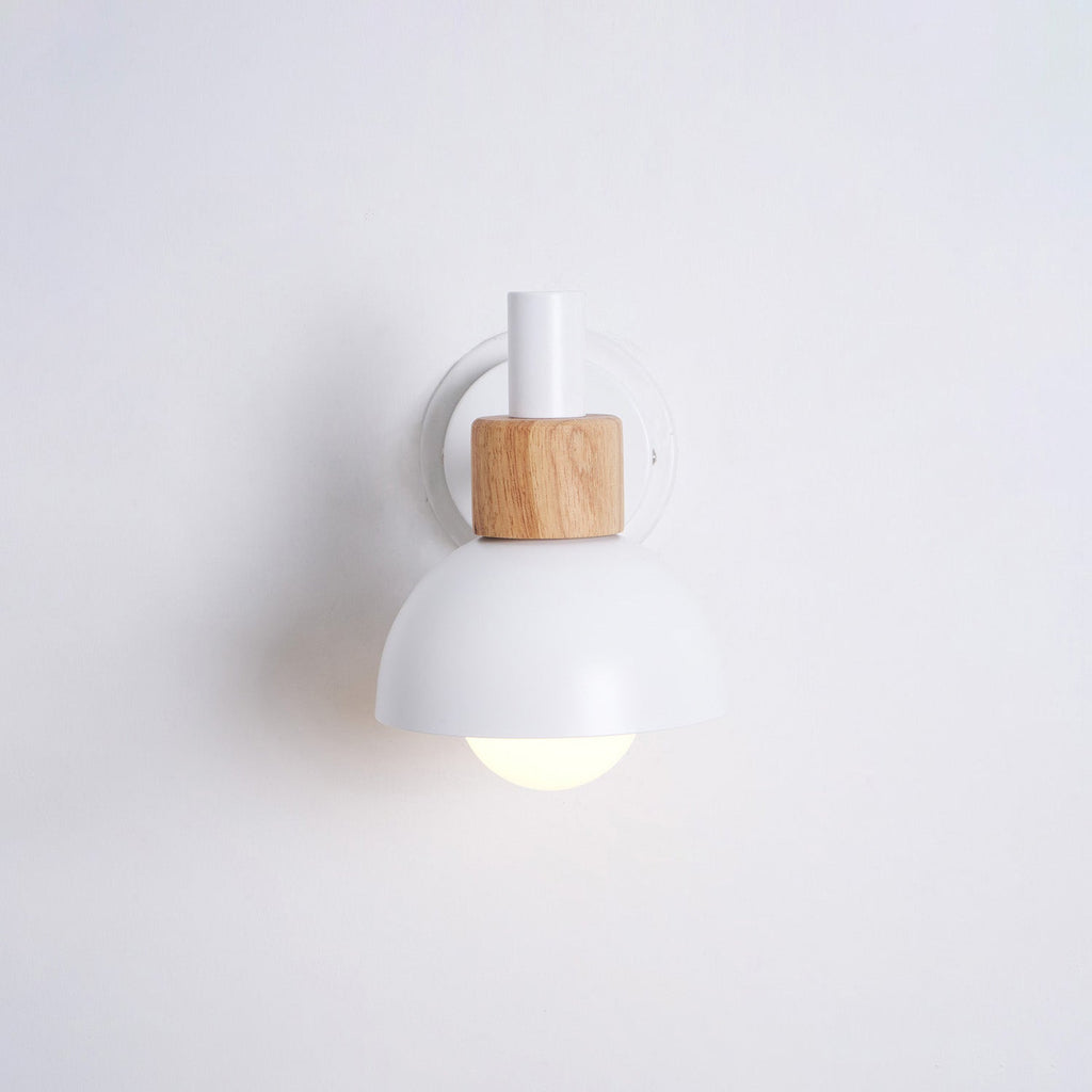 BRAMBLETON AMBER GLOW WALL SCONCE