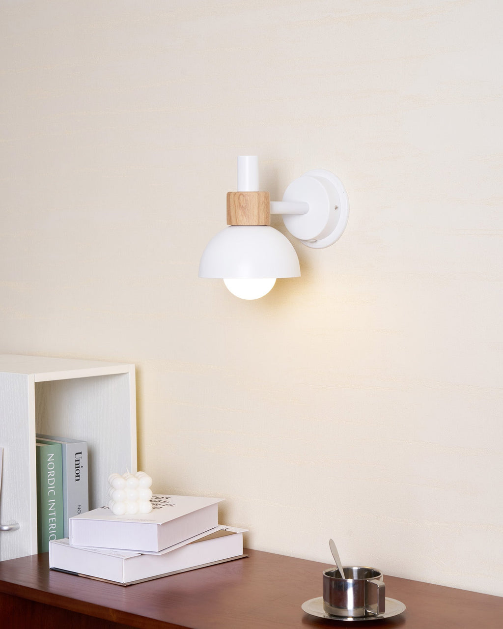 BRAMBLETON AMBER GLOW WALL SCONCE