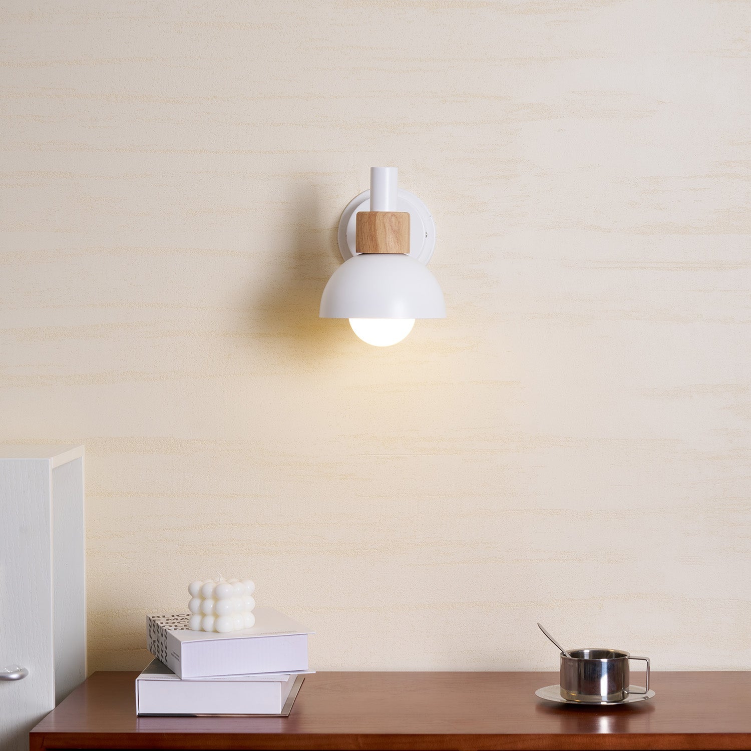 BRAMBLETON AMBER GLOW WALL SCONCE