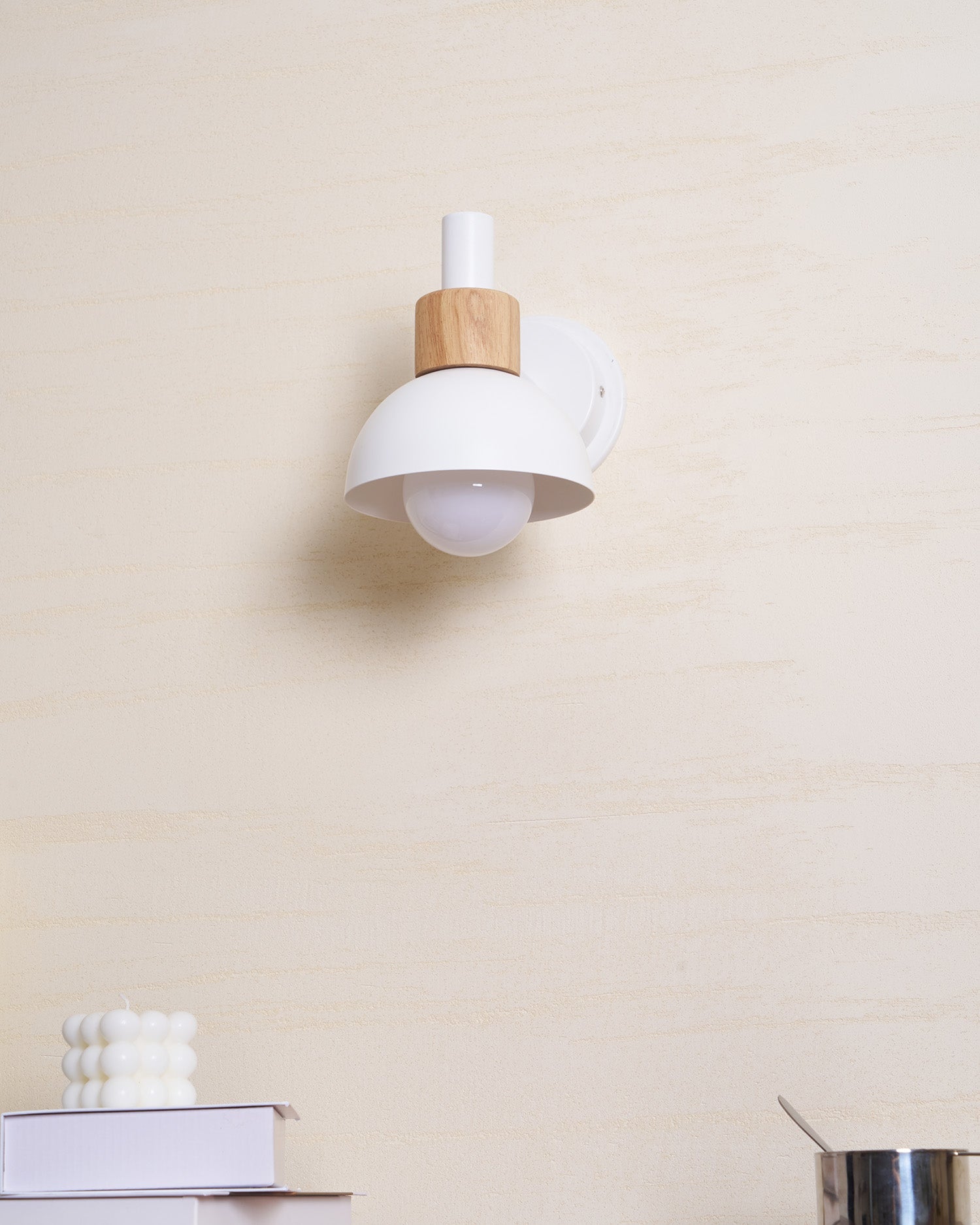 BRAMBLETON AMBER GLOW WALL SCONCE
