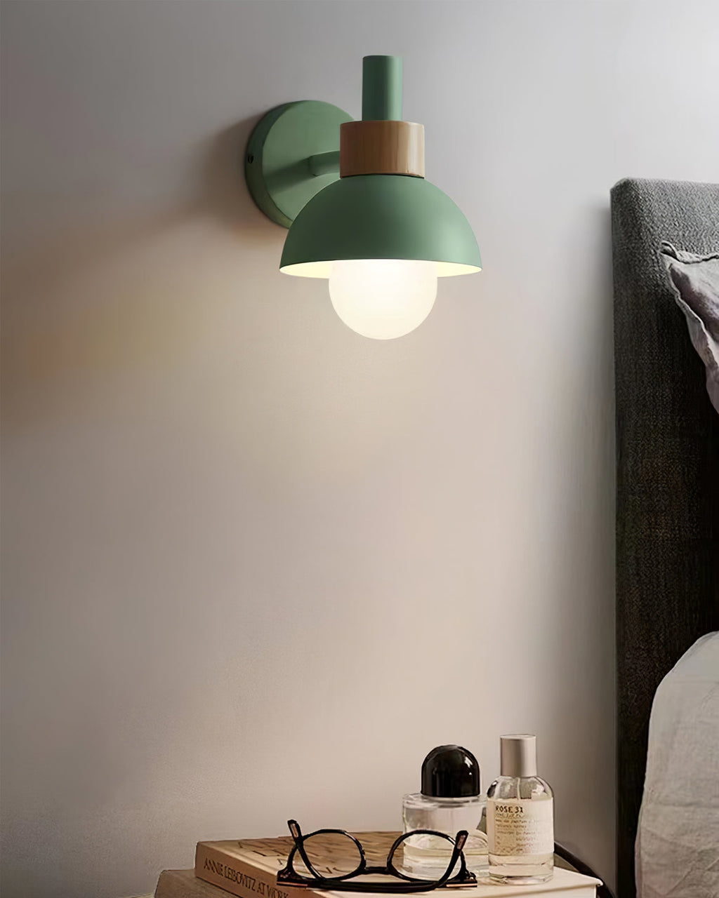 BRAMBLETON AMBER GLOW WALL SCONCE