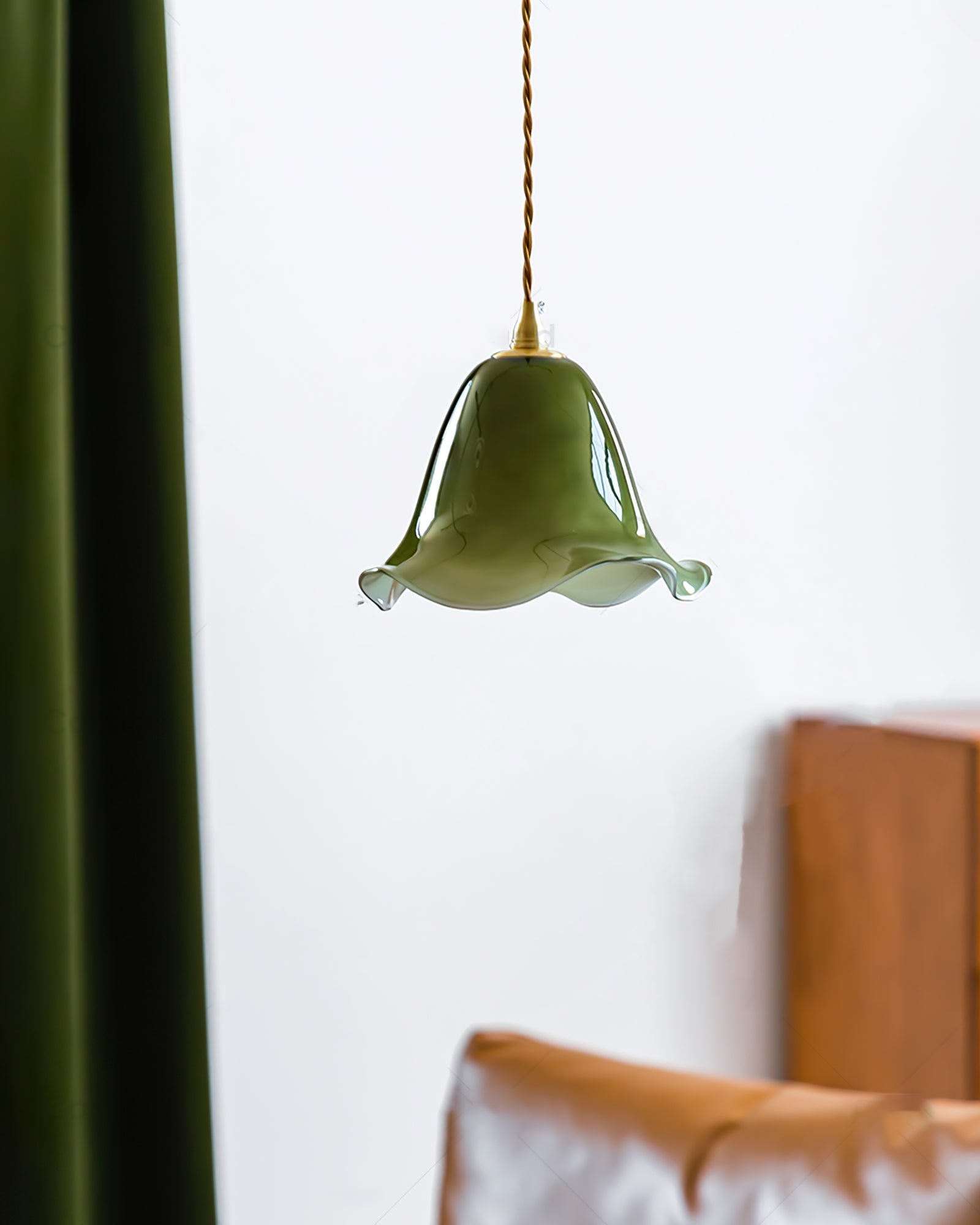 RAVENSHIRE HANGING GLASS ILLUMINATOR