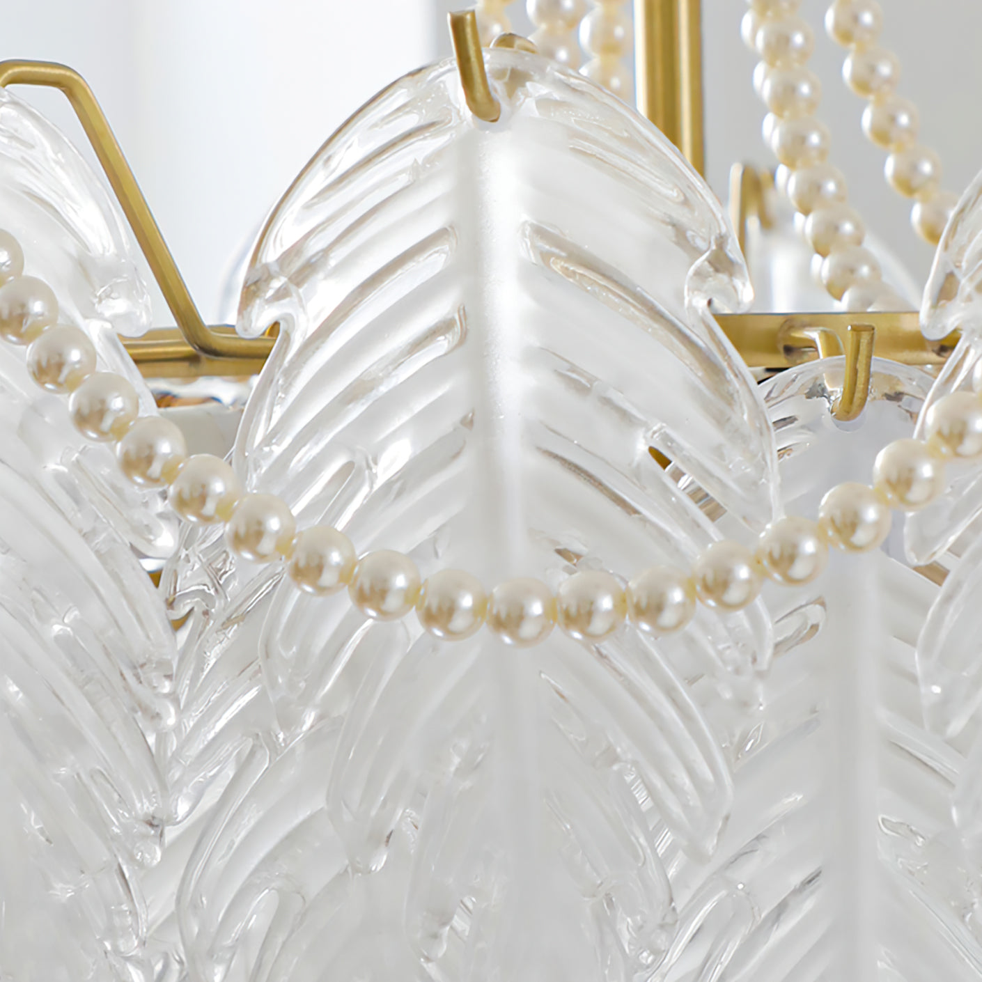 WINDSOR PLUME CRYSTAL LUMINAIRE