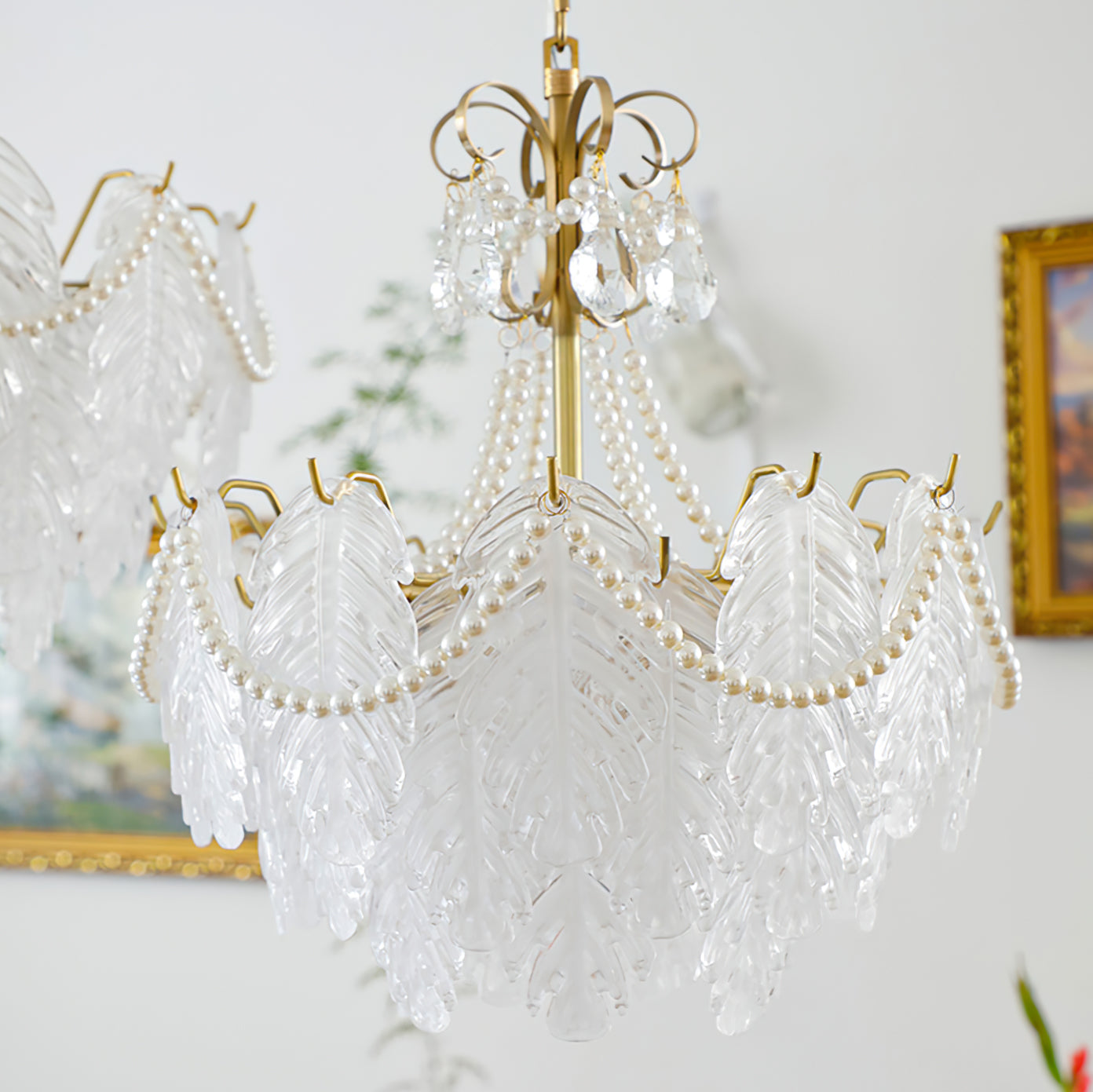 WINDSOR PLUME CRYSTAL LUMINAIRE