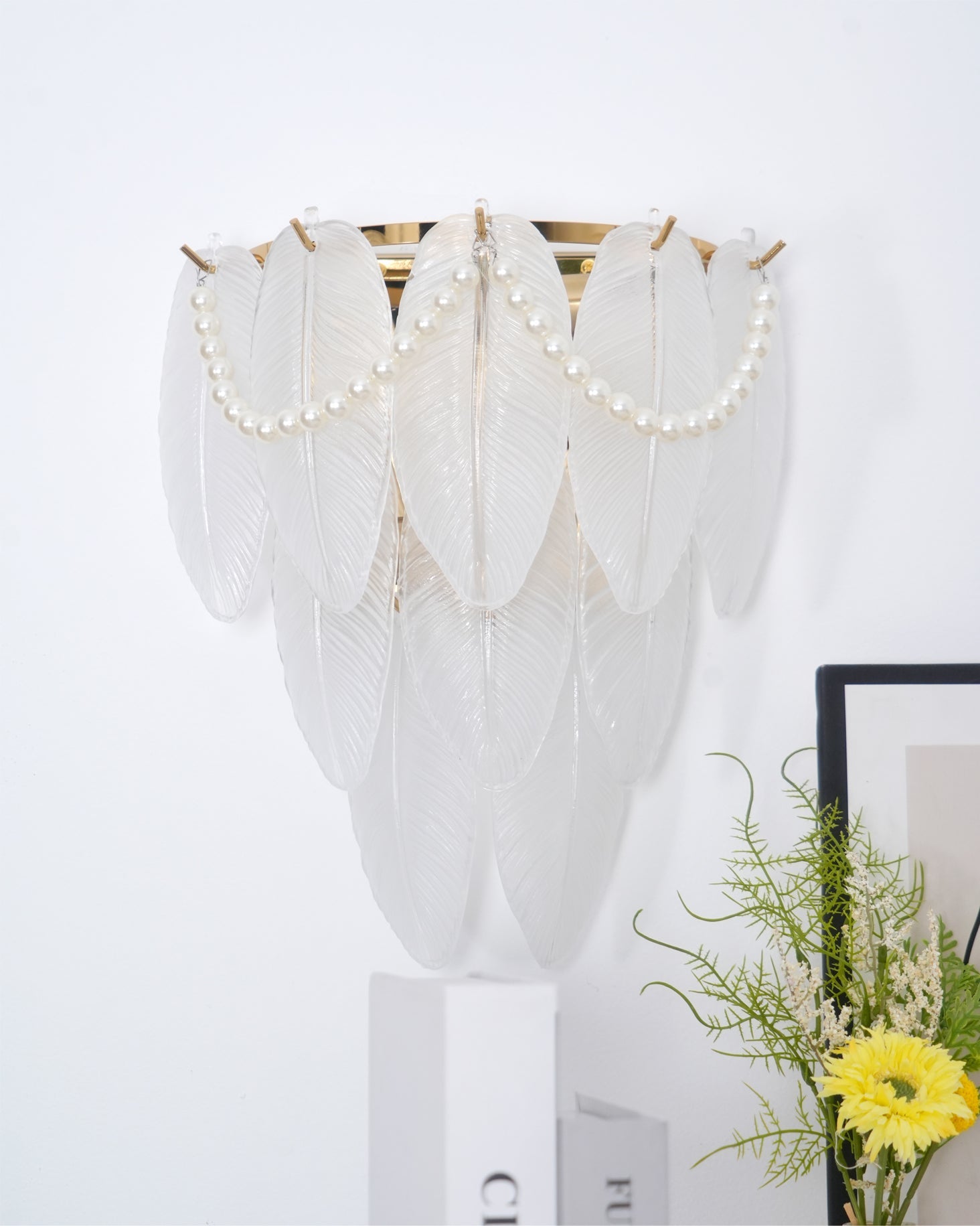 WINDSOR PLUME ILLUMINATED SCONCE