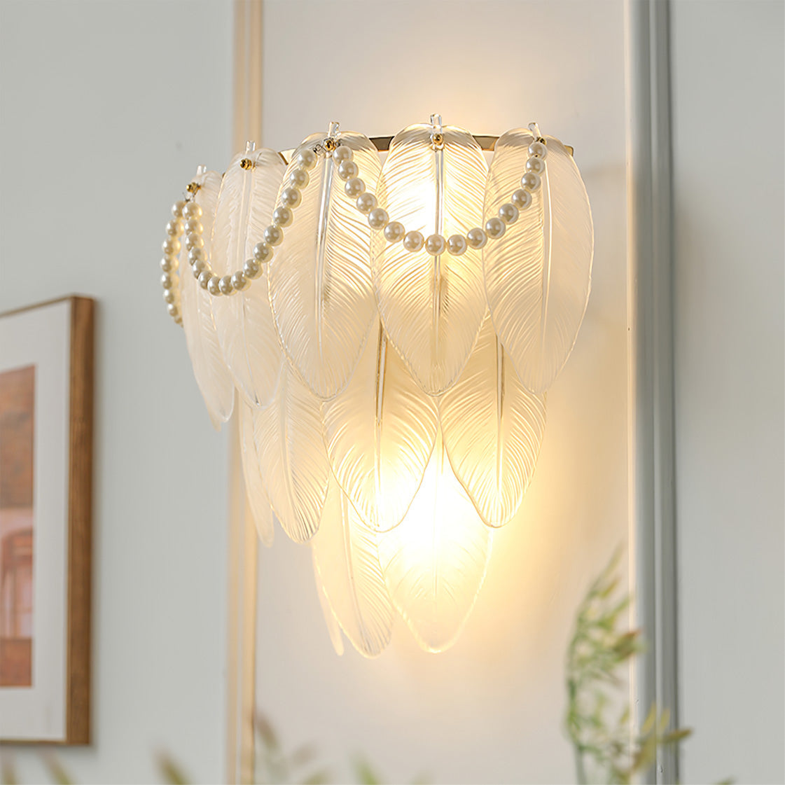 WINDSOR PLUME ILLUMINATED SCONCE