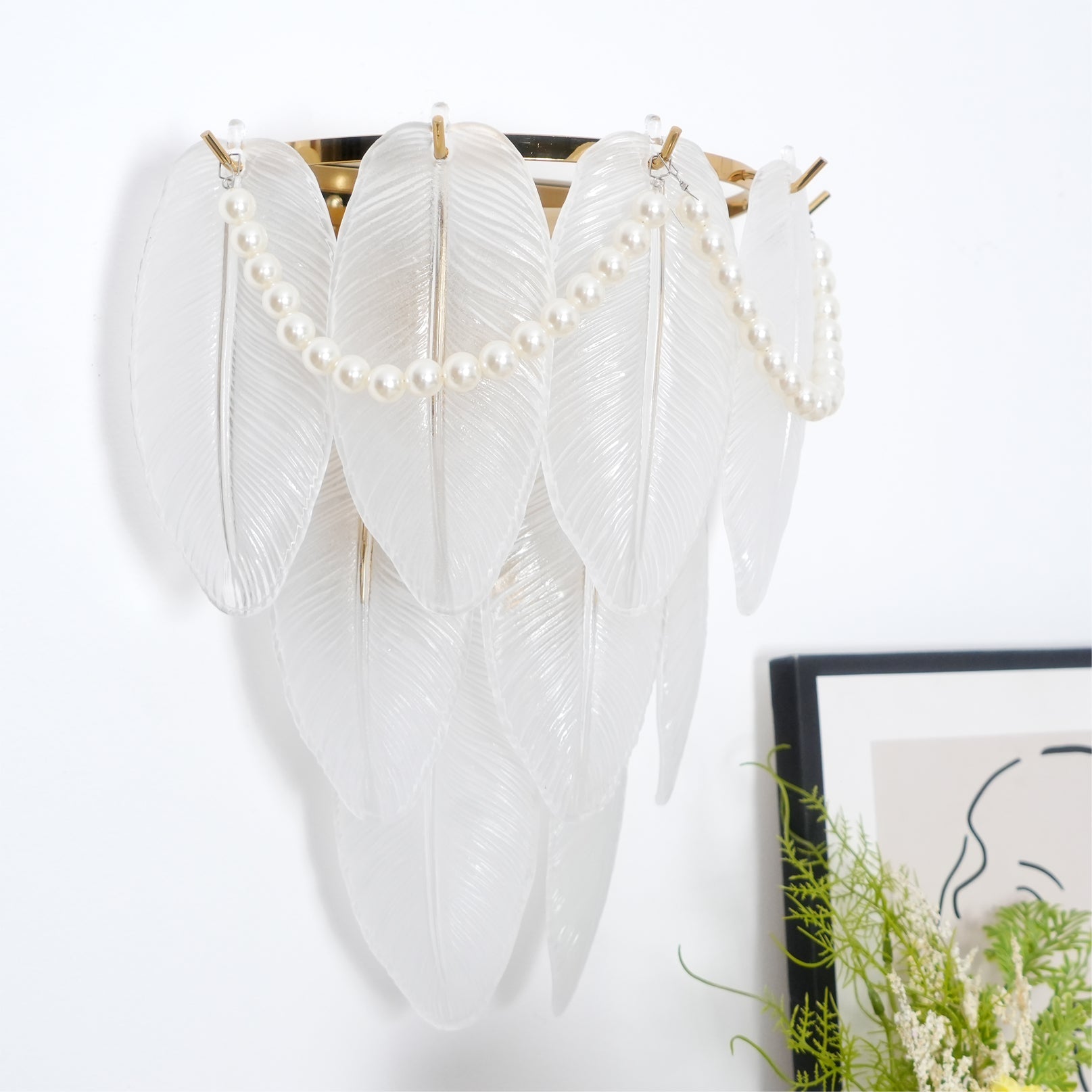 WINDSOR PLUME ILLUMINATED SCONCE
