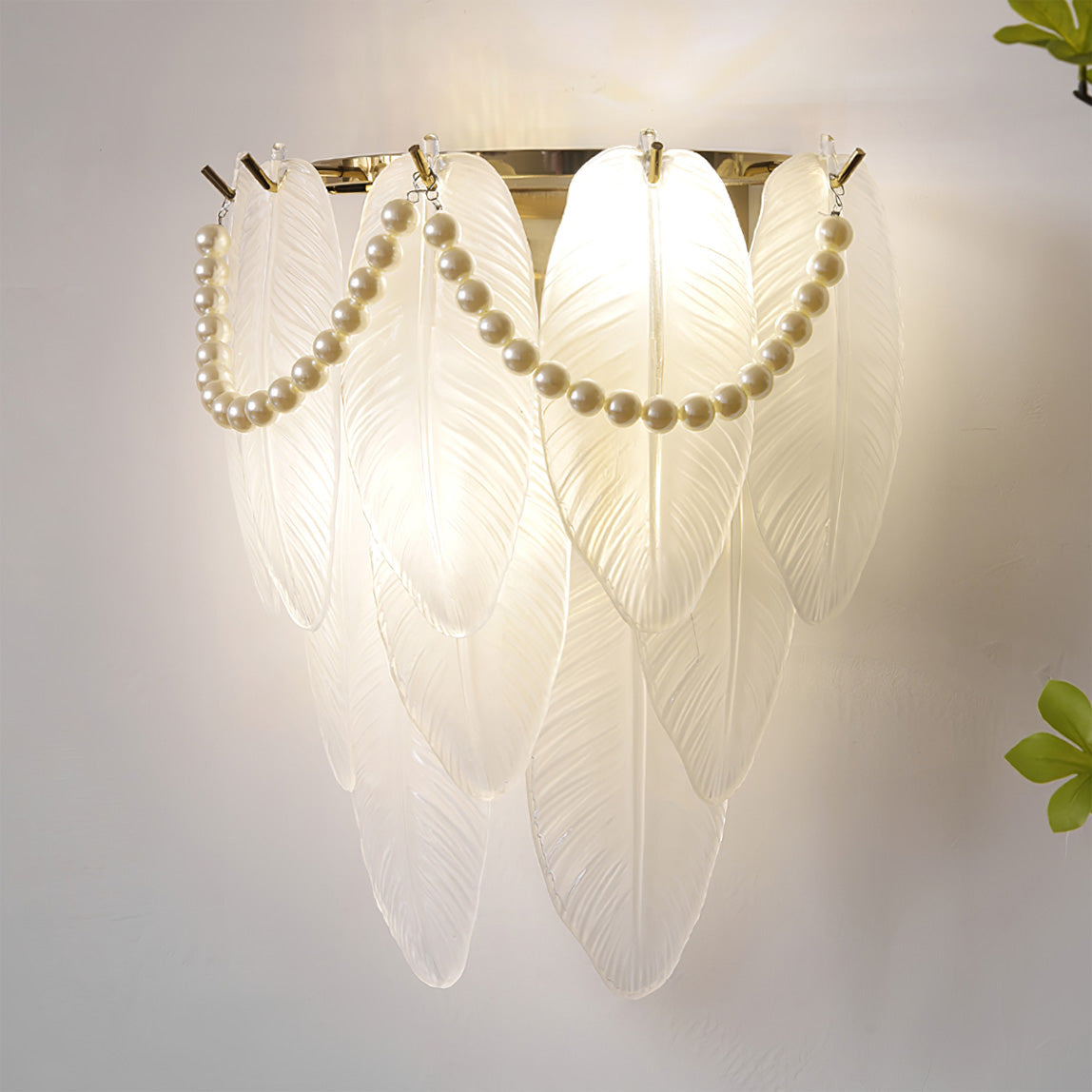 WINDSOR PLUME ILLUMINATED SCONCE