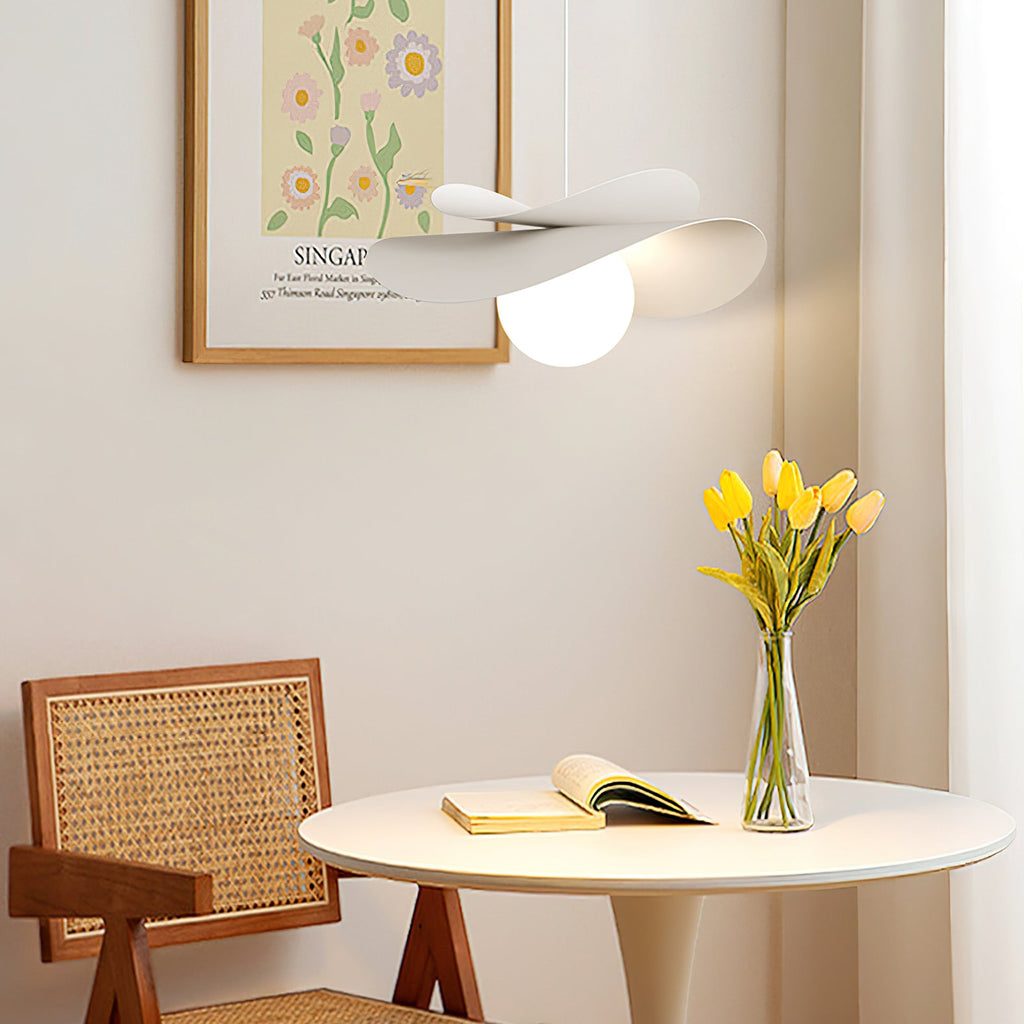 CHARLESTON HANGING HARMONY LAMP