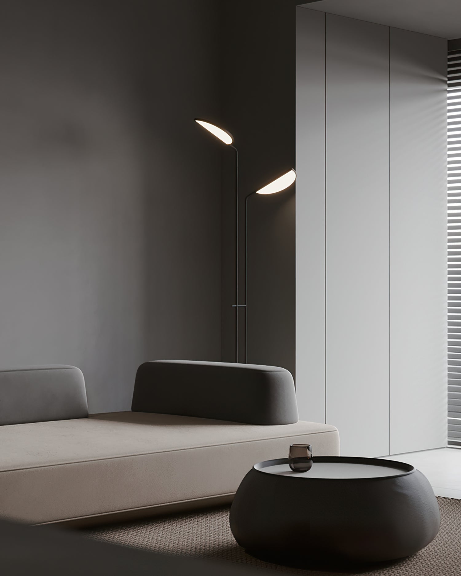 VANDERBILT TAPERED SILK SHADE LAMP