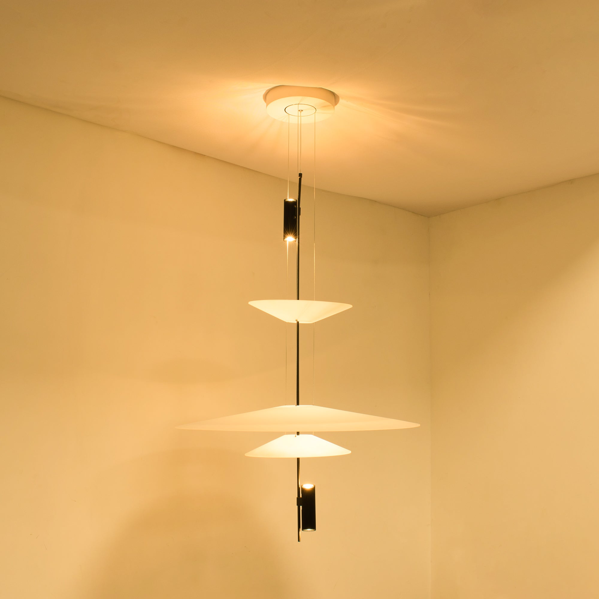 WINTHROP AERIS MODERN CEILING LUMINAIRE