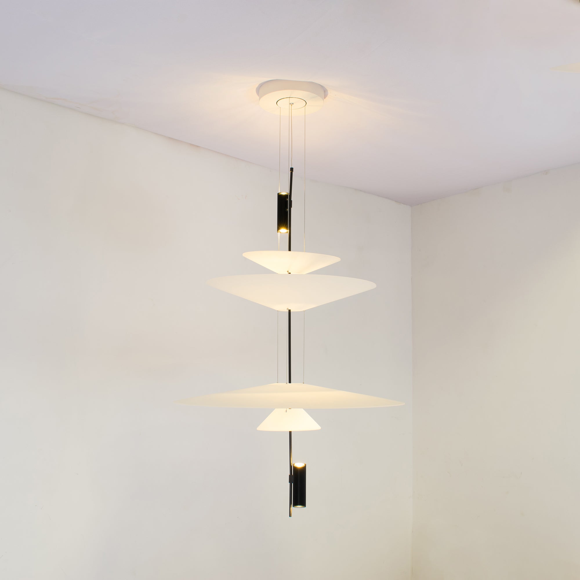 WINTHROP AERIS MODERN CEILING LUMINAIRE