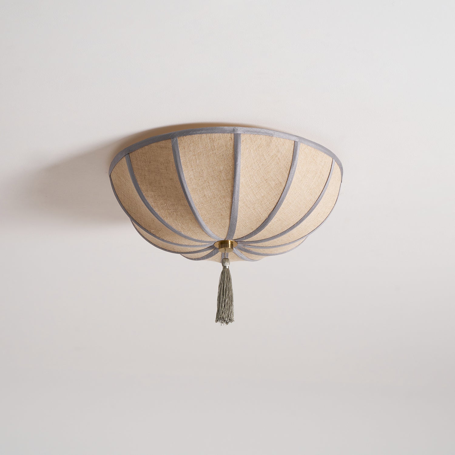 VIOLETTE BLOOM HANGING LANTERN