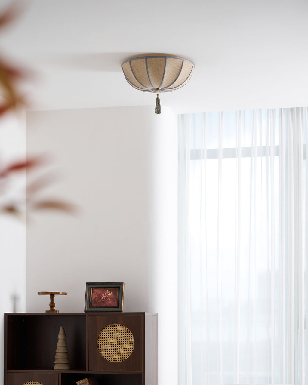 VIOLETTE BLOOM HANGING LANTERN