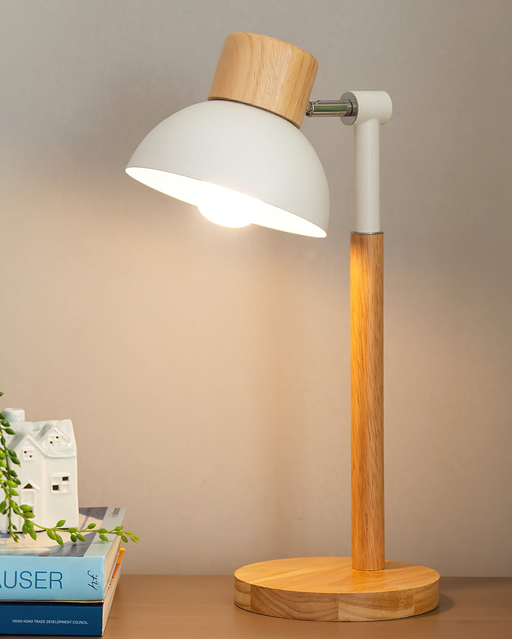 WINDSOR BENDABLE DESK LANTERN