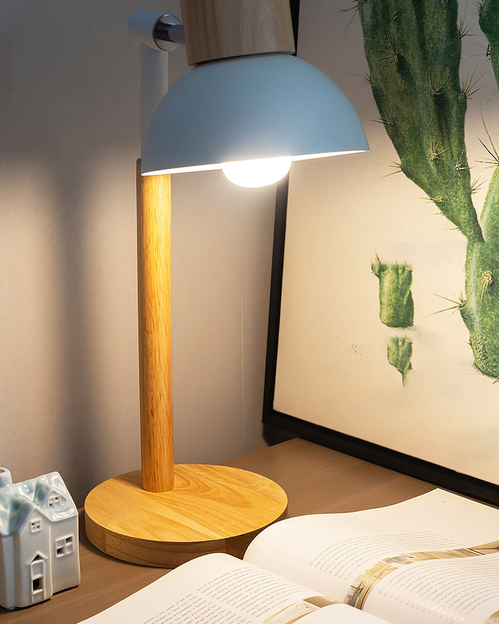 WINDSOR BENDABLE DESK LANTERN
