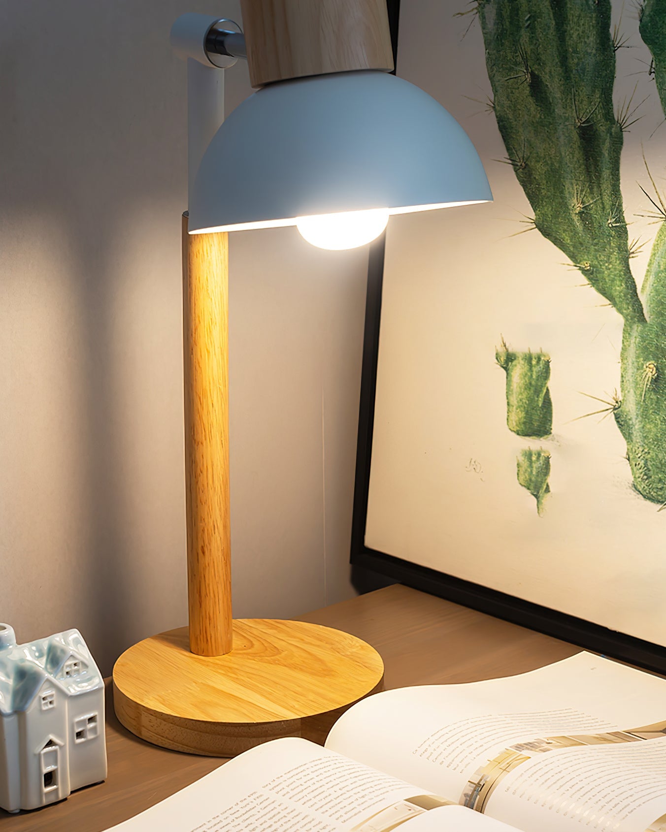 WINDSOR BENDABLE DESK LANTERN