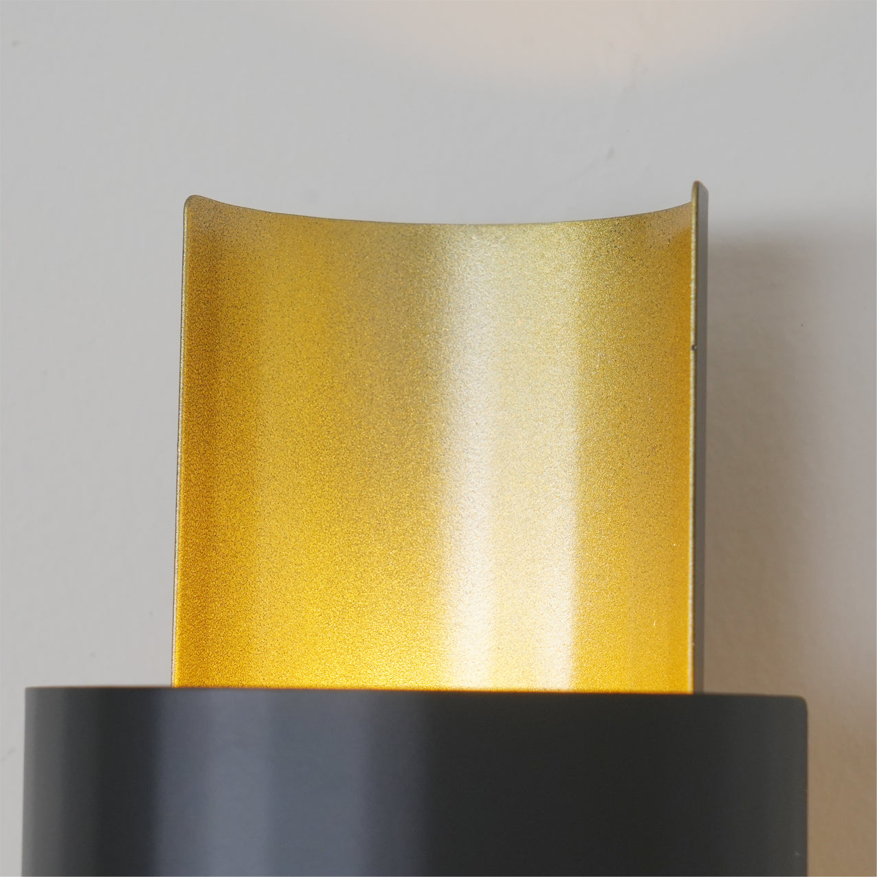 RAVENSCROFT RUSTIC WALL SCONCE