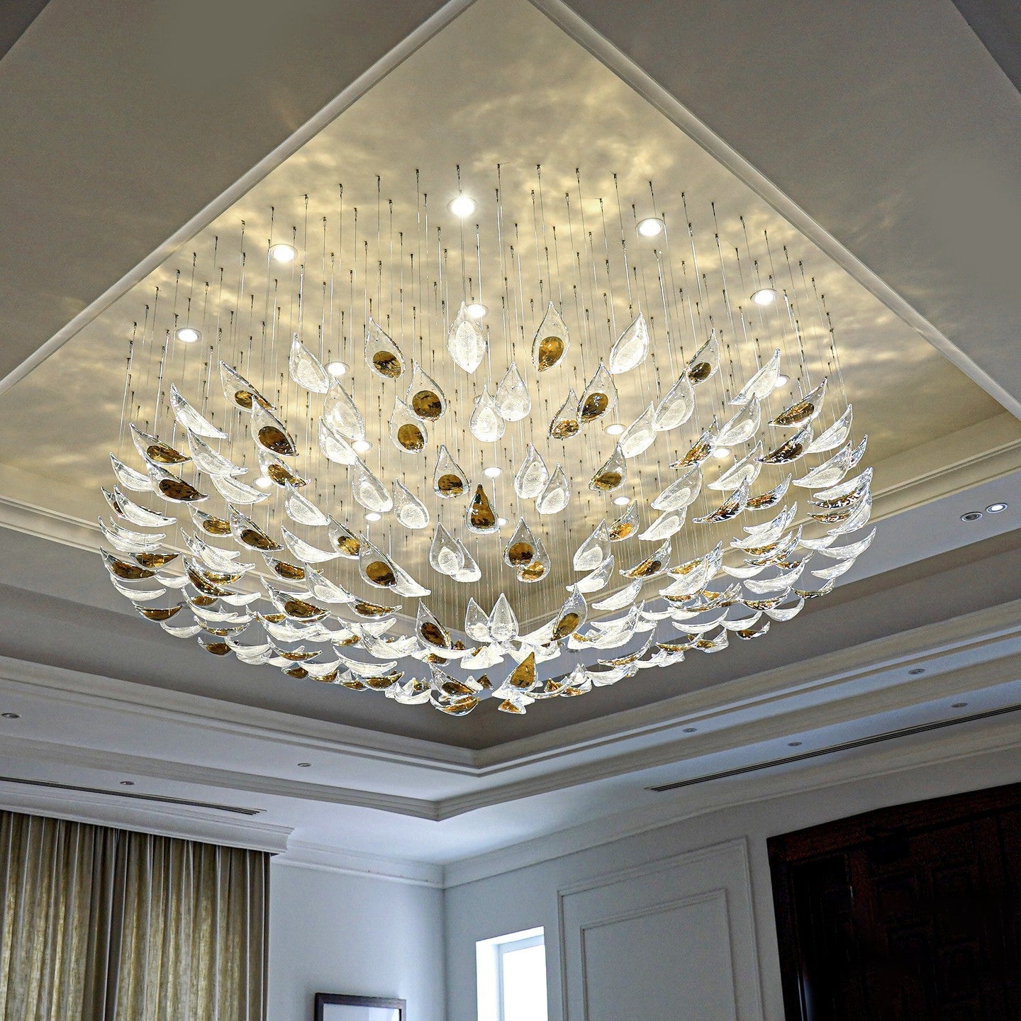 FLOATING WHISPERS CEILING LIGHT