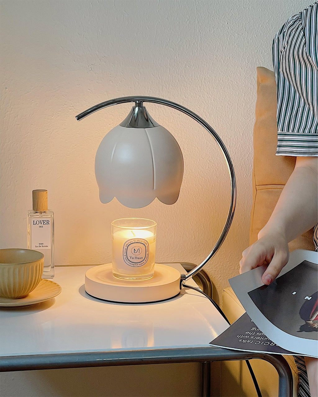 WINTERBOURNE BLOOMING ILLUMINATION LAMP